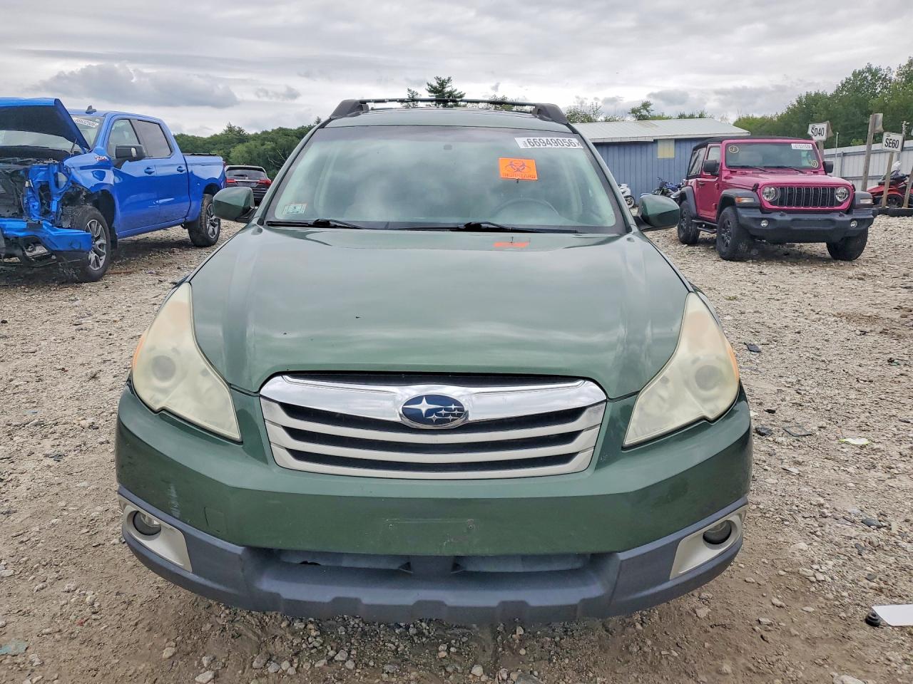 2010 Subaru Outback 2.5i Premium Green vin: 4S4BRBGCXA3350757