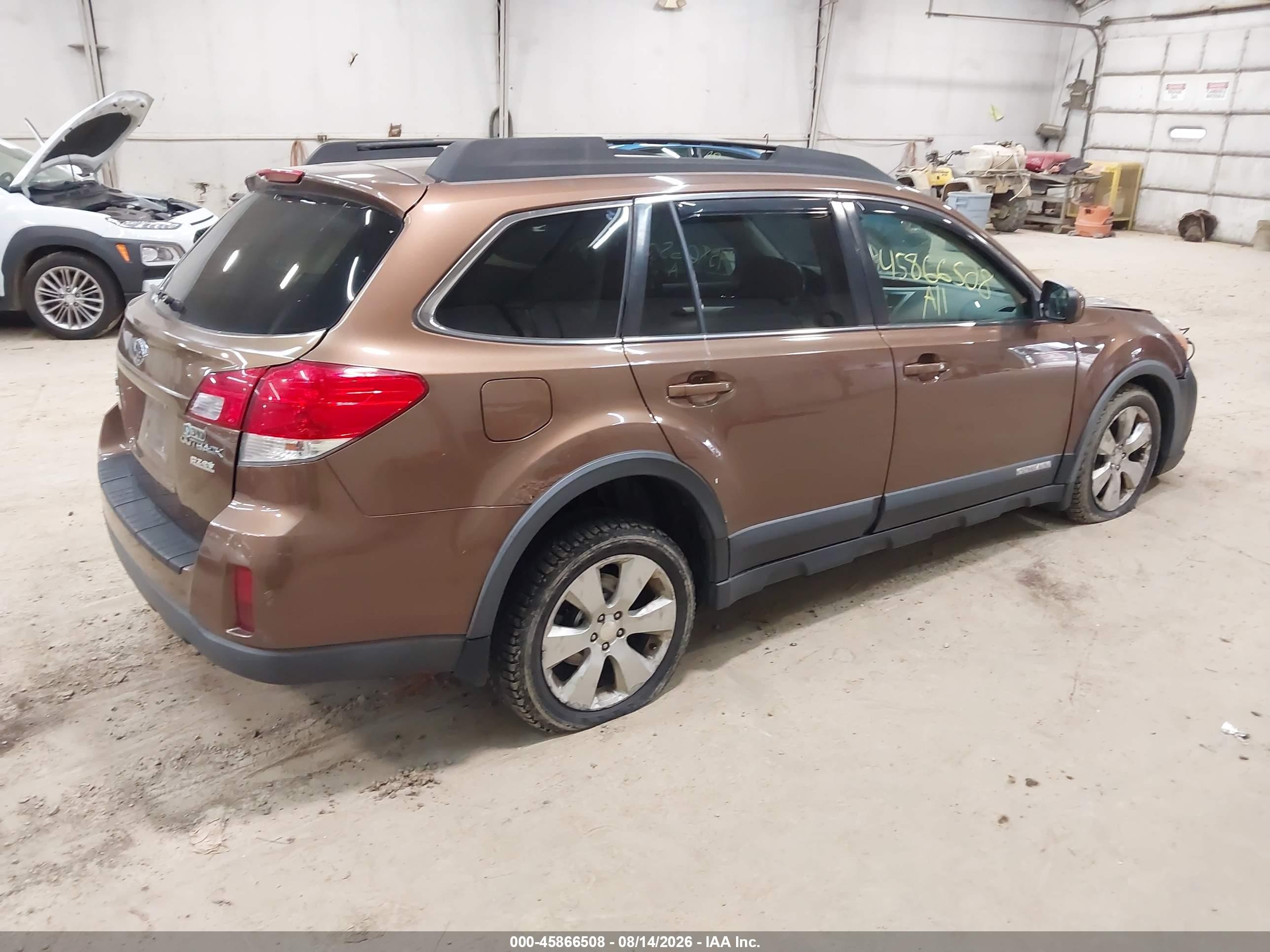 2011 Subaru Outback 2.5i Premium Brown vin: 4S4BRBGCXB3374039
