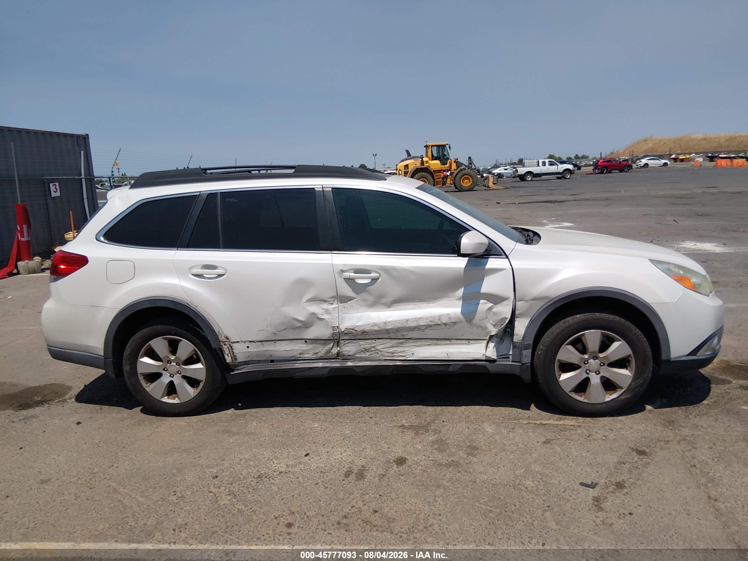 2012 Subaru Outback 2.5i Premium White vin: 4S4BRBGCXC3225857