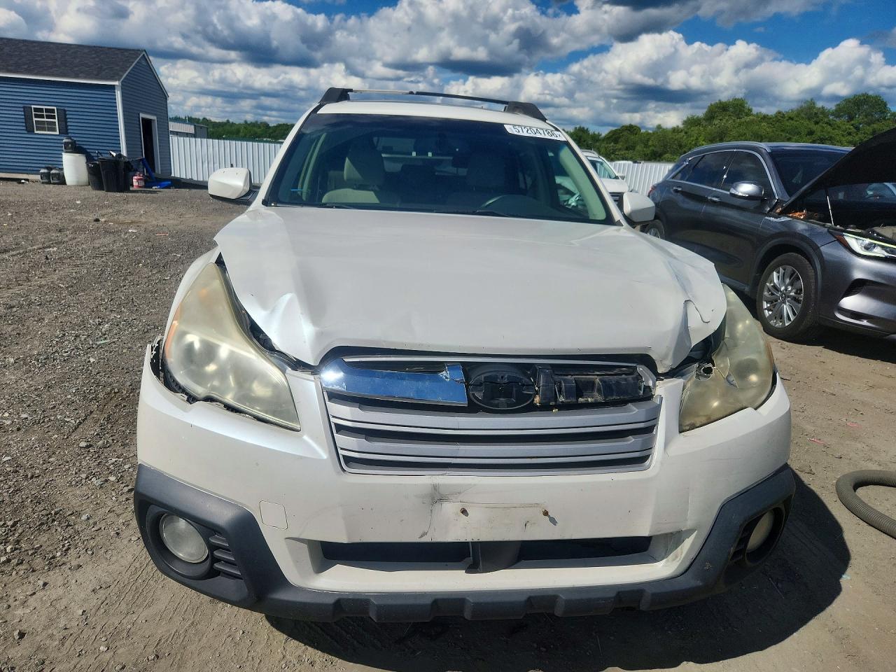 2013 Subaru Outback 2.5i Premium White vin: 4S4BRBGCXD3241719
