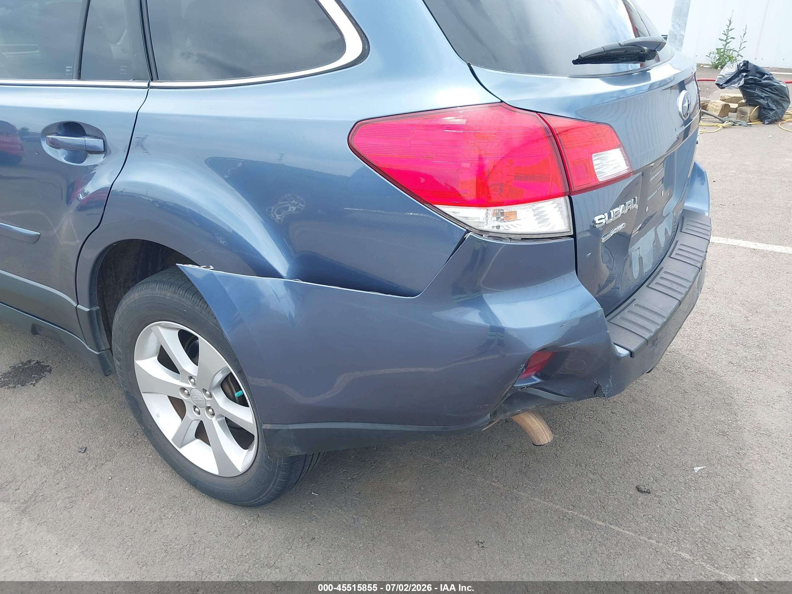 2013 Subaru Outback 2.5i Premium Light Blue vin: 4S4BRBGCXD3293528