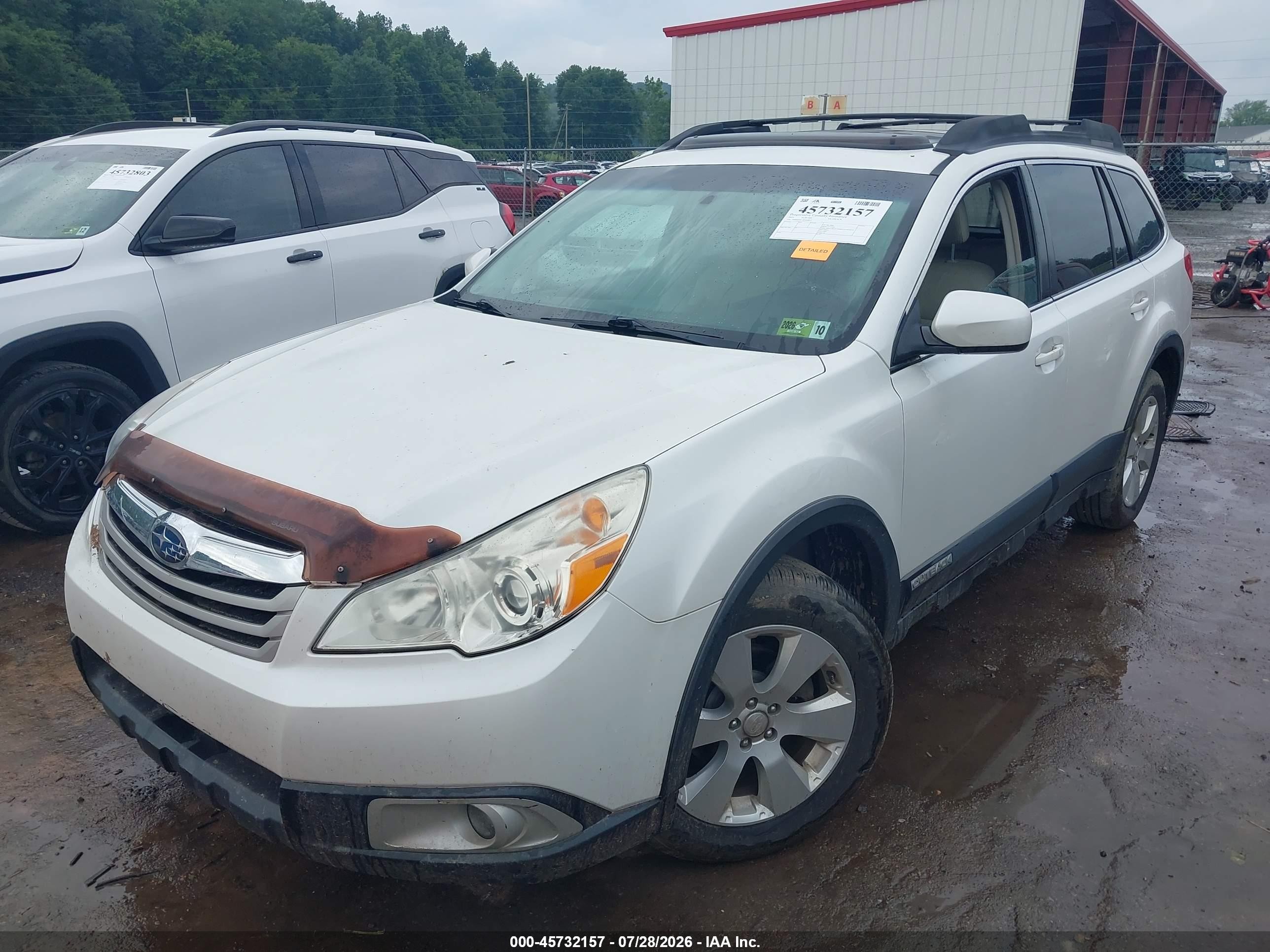 2011 Subaru Outback 2.5i Premium White vin: 4S4BRBHC1B1420013