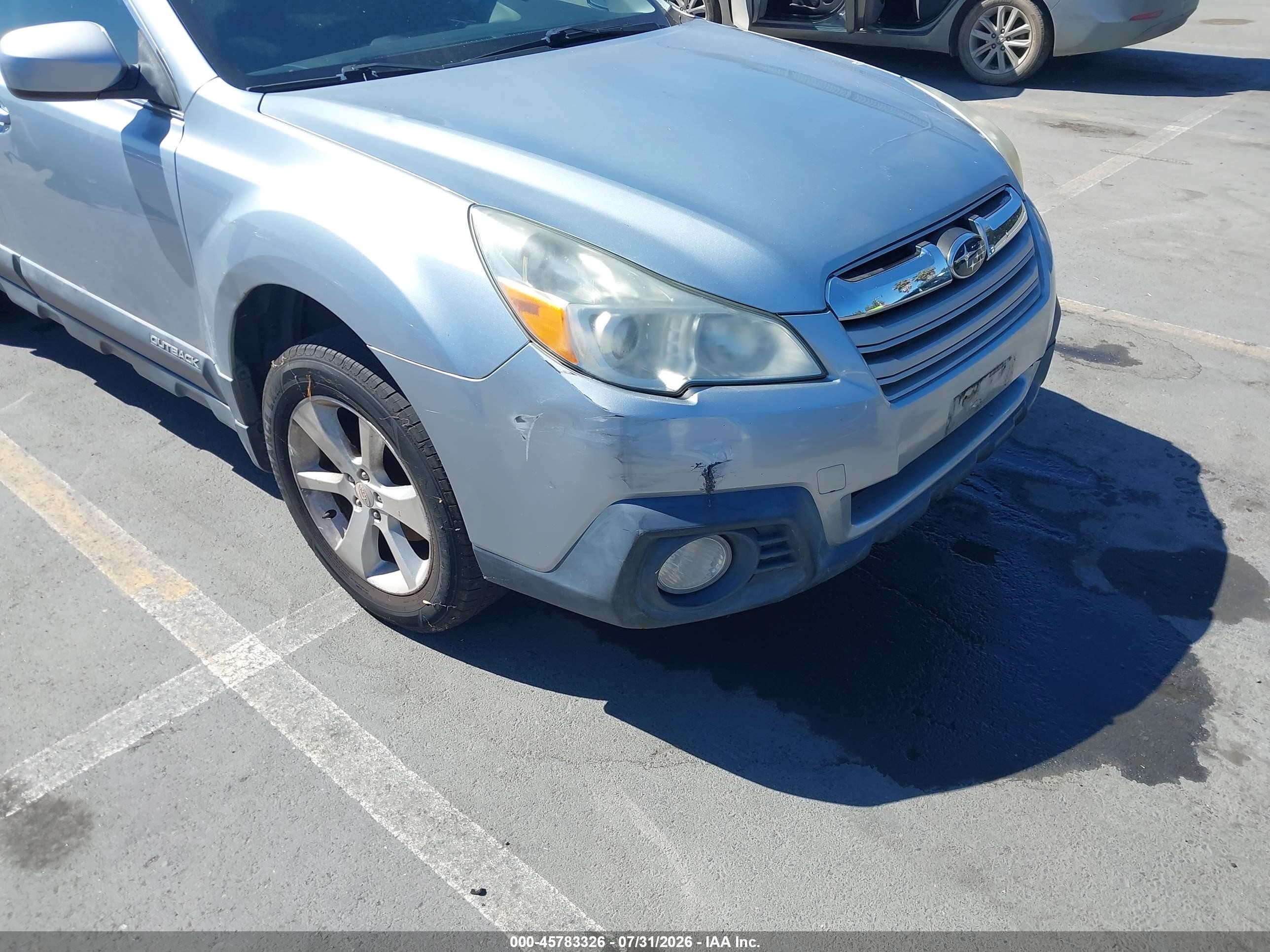 2013 Subaru Outback 2.5i Premium Silver vin: 4S4BRBHC6D3284176