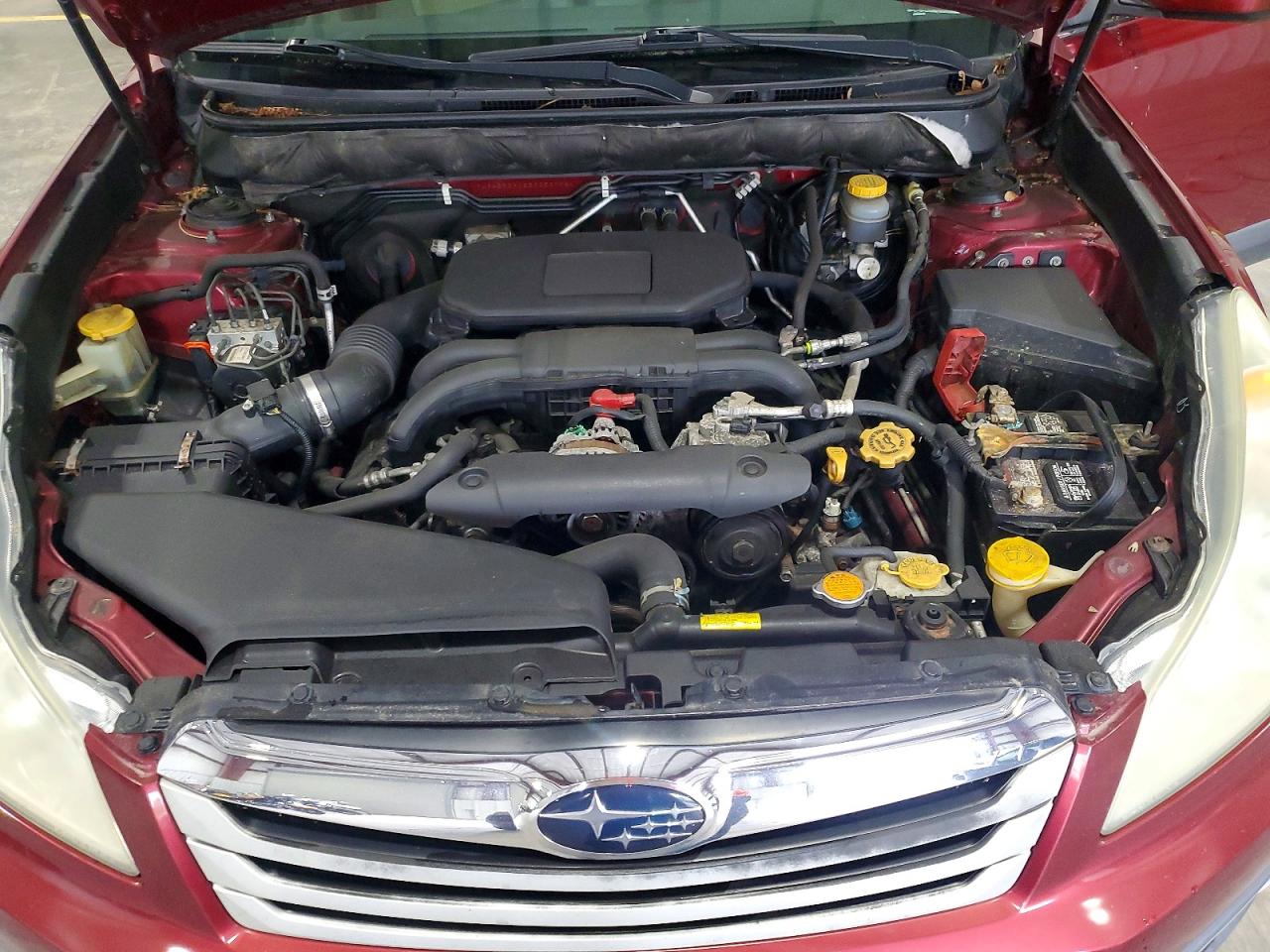 2011 Subaru Outback 2.5i Premium Burgundy vin: 4S4BRBHC8B3352796