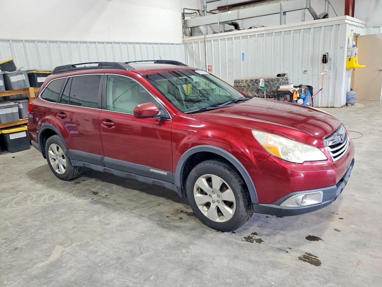 2011 Subaru Outback 2.5i Premium Burgundy vin: 4S4BRBHC8B3352796