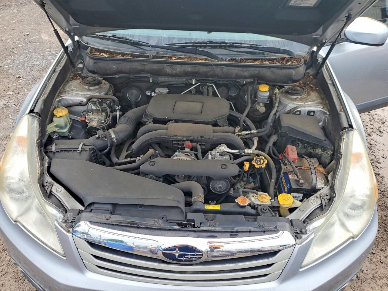 2012 Subaru Outback 2.5i Premium Серебряный vin: 4S4BRBHC8C3217514