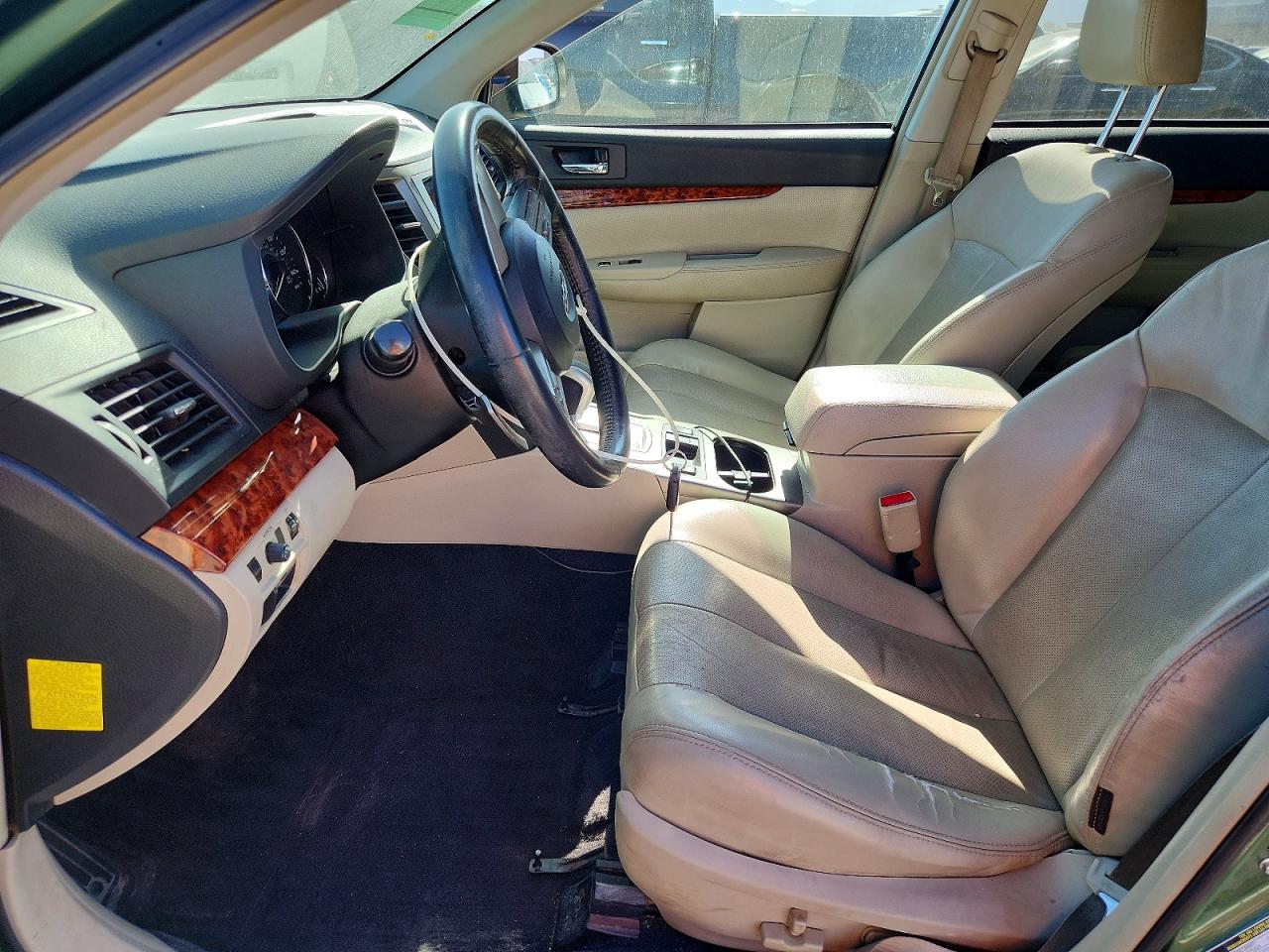 2010 Subaru Outback 2.5i Limited Green vin: 4S4BRBJC2A3361258