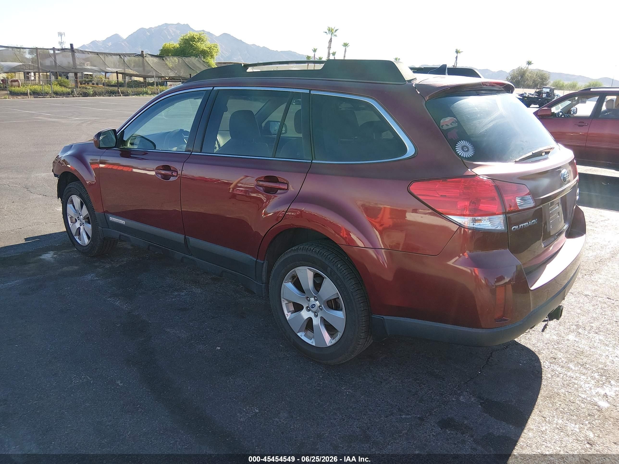 2011 Subaru Outback 2.5i Limited Maroon vin: 4S4BRBJC2B3428474