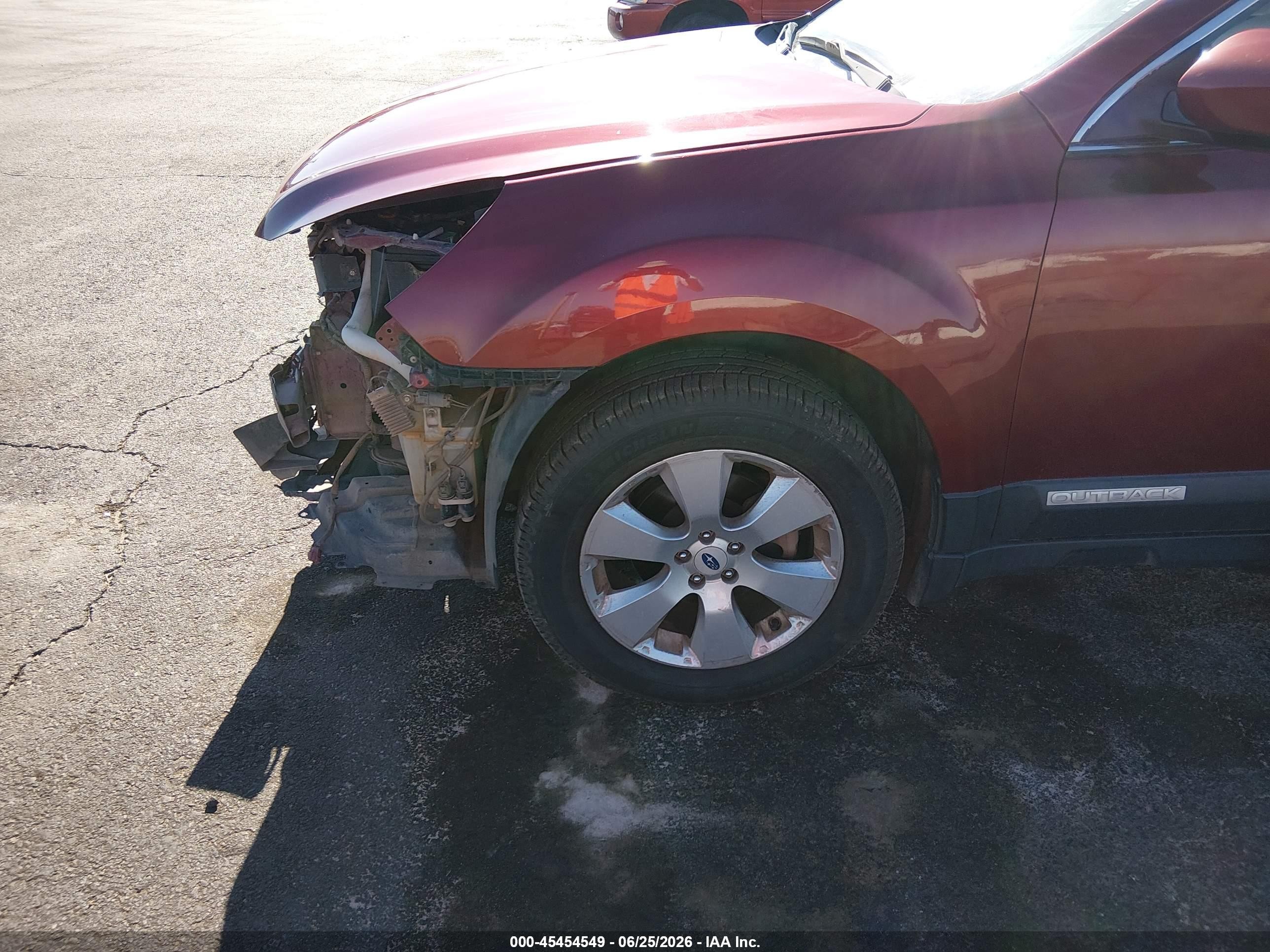 2011 Subaru Outback 2.5i Limited Maroon vin: 4S4BRBJC2B3428474