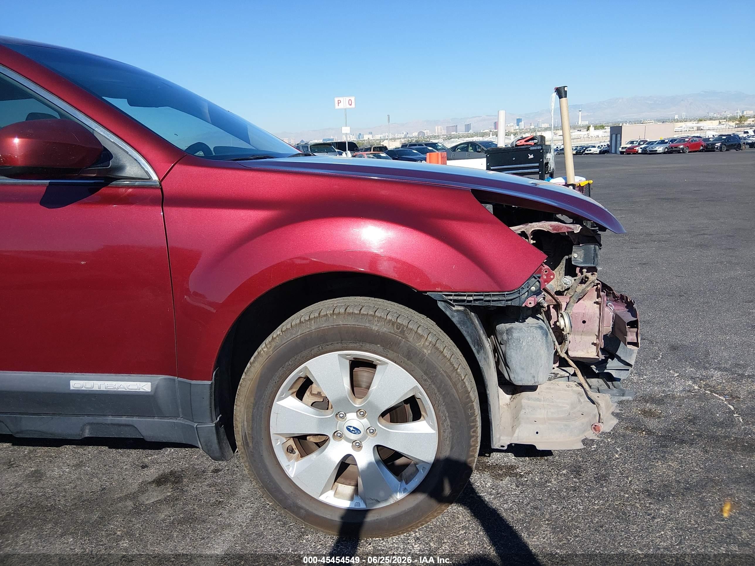 2011 Subaru Outback 2.5i Limited Maroon vin: 4S4BRBJC2B3428474