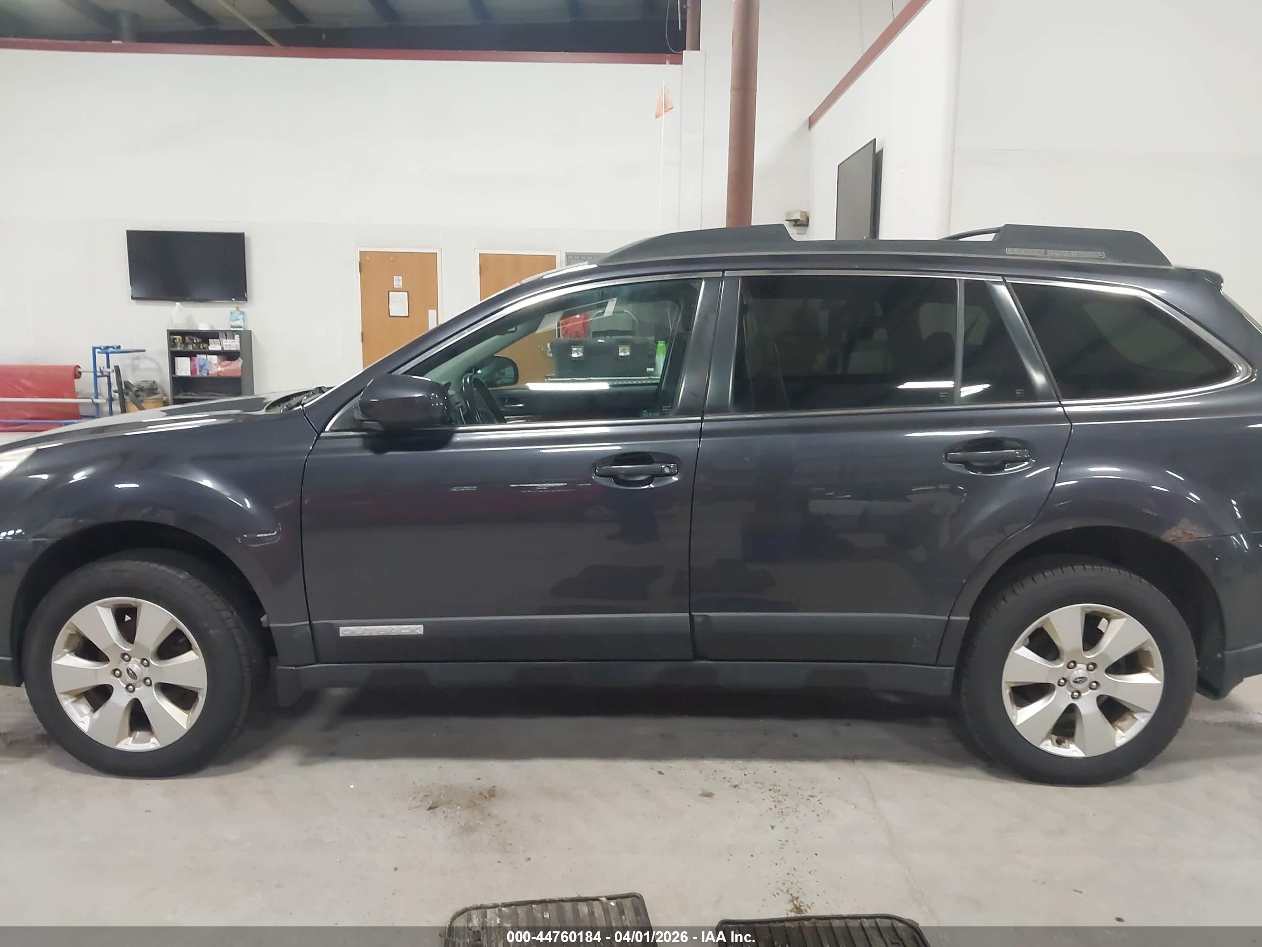 2012 Subaru Outback 2.5i Limited Gray vin: 4S4BRBJC3C3260300