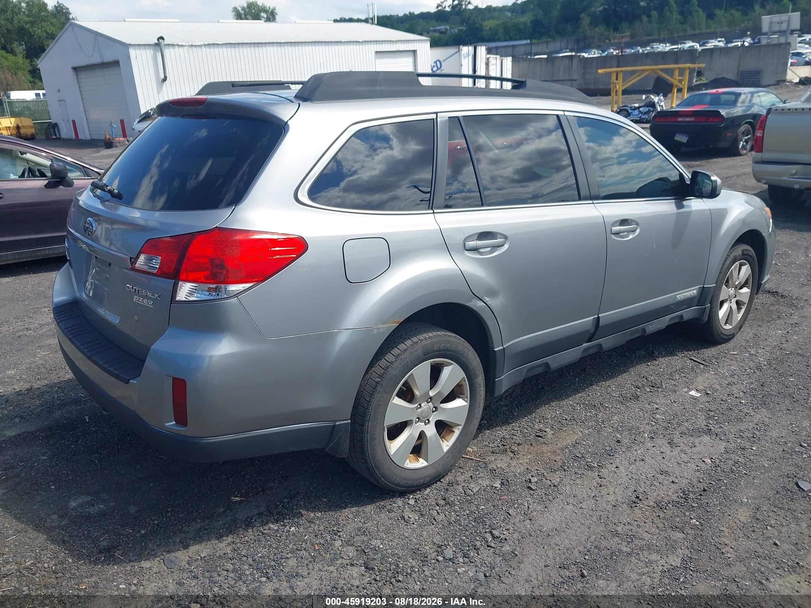 2010 Subaru Outback 2.5i Limited Gray vin: 4S4BRBJC4A3325412