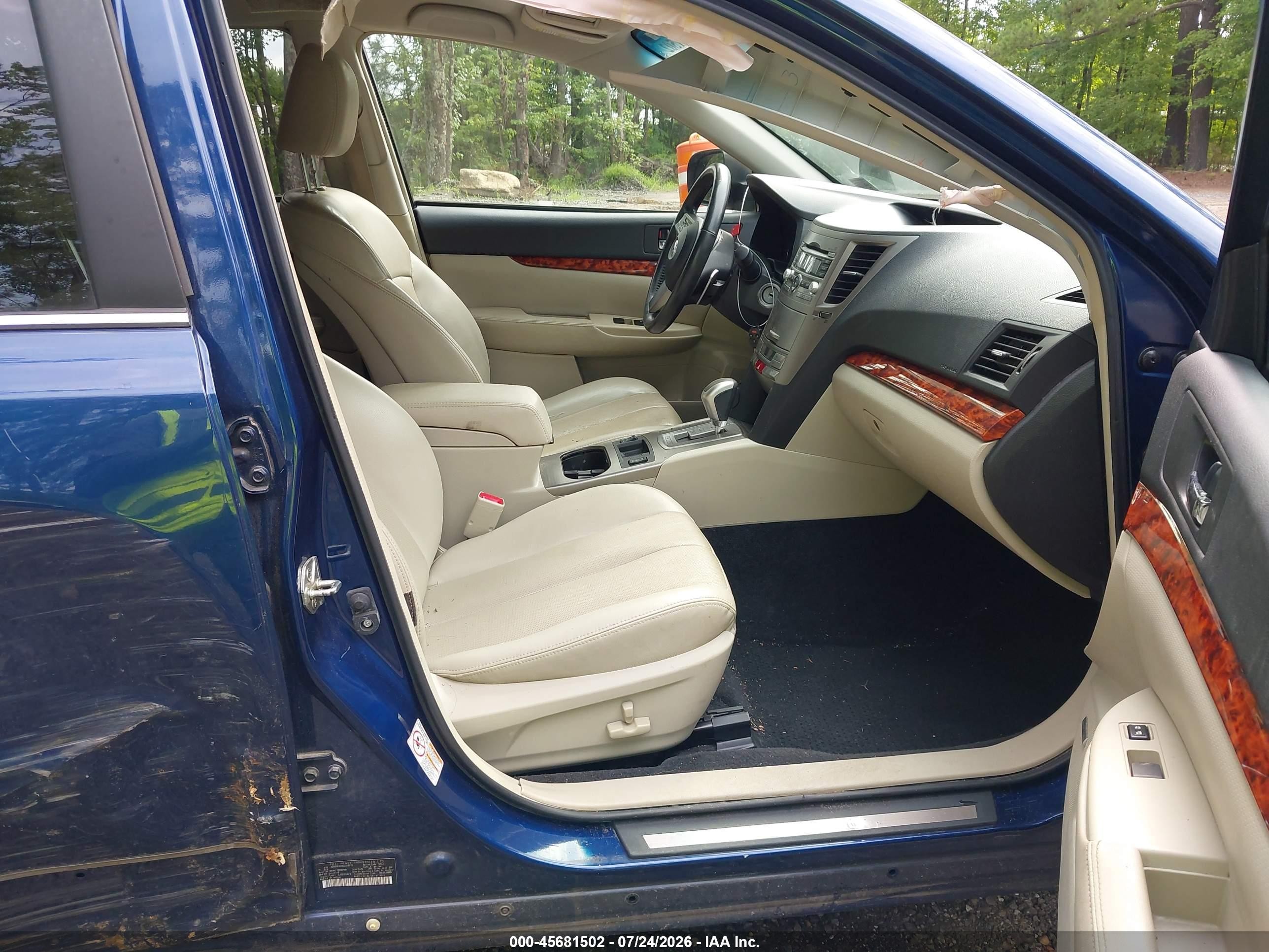 2011 Subaru Outback 2.5i Limited Blue vin: 4S4BRBJC4B3358315