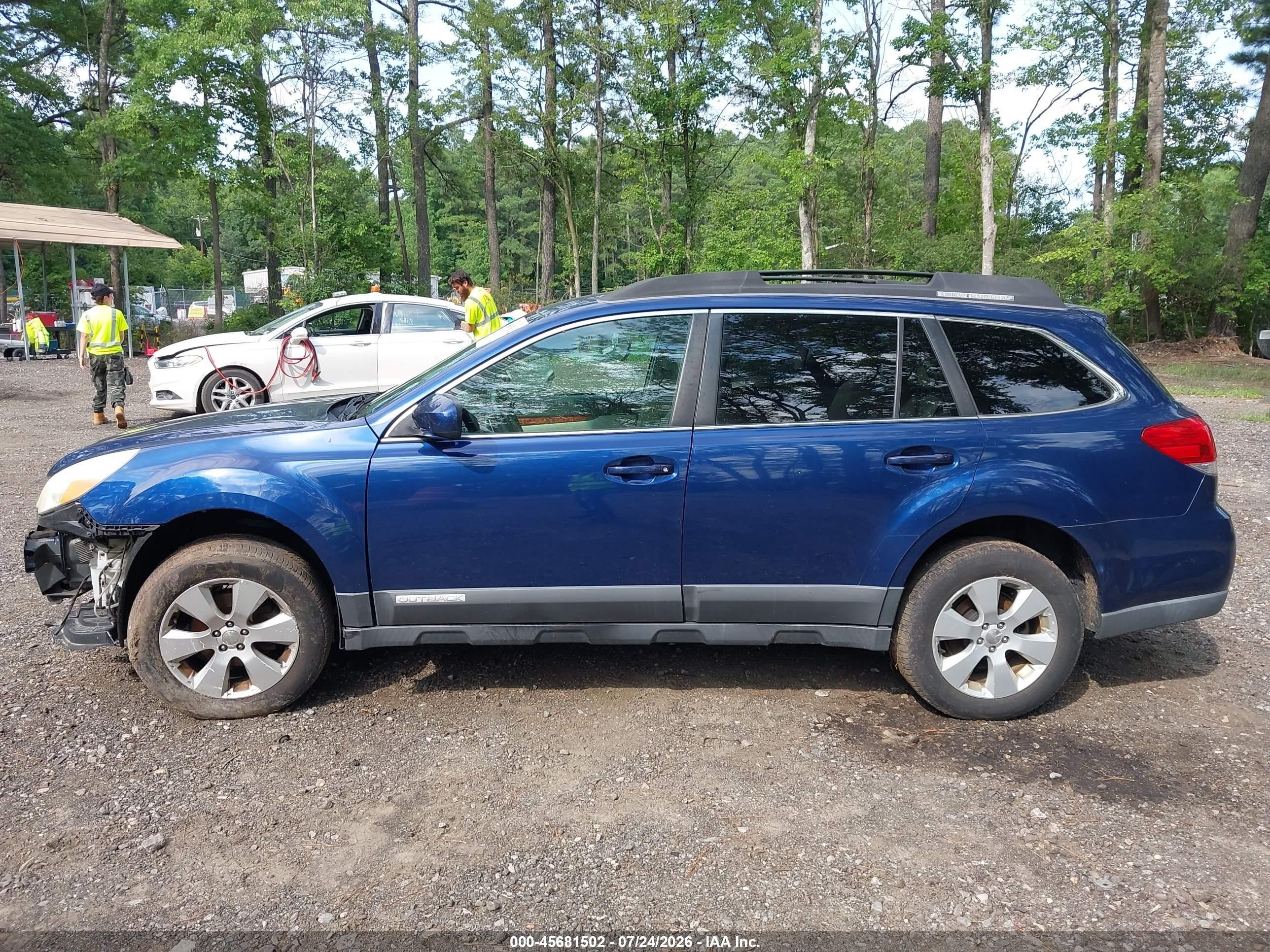2011 Subaru Outback 2.5i Limited Blue vin: 4S4BRBJC4B3358315