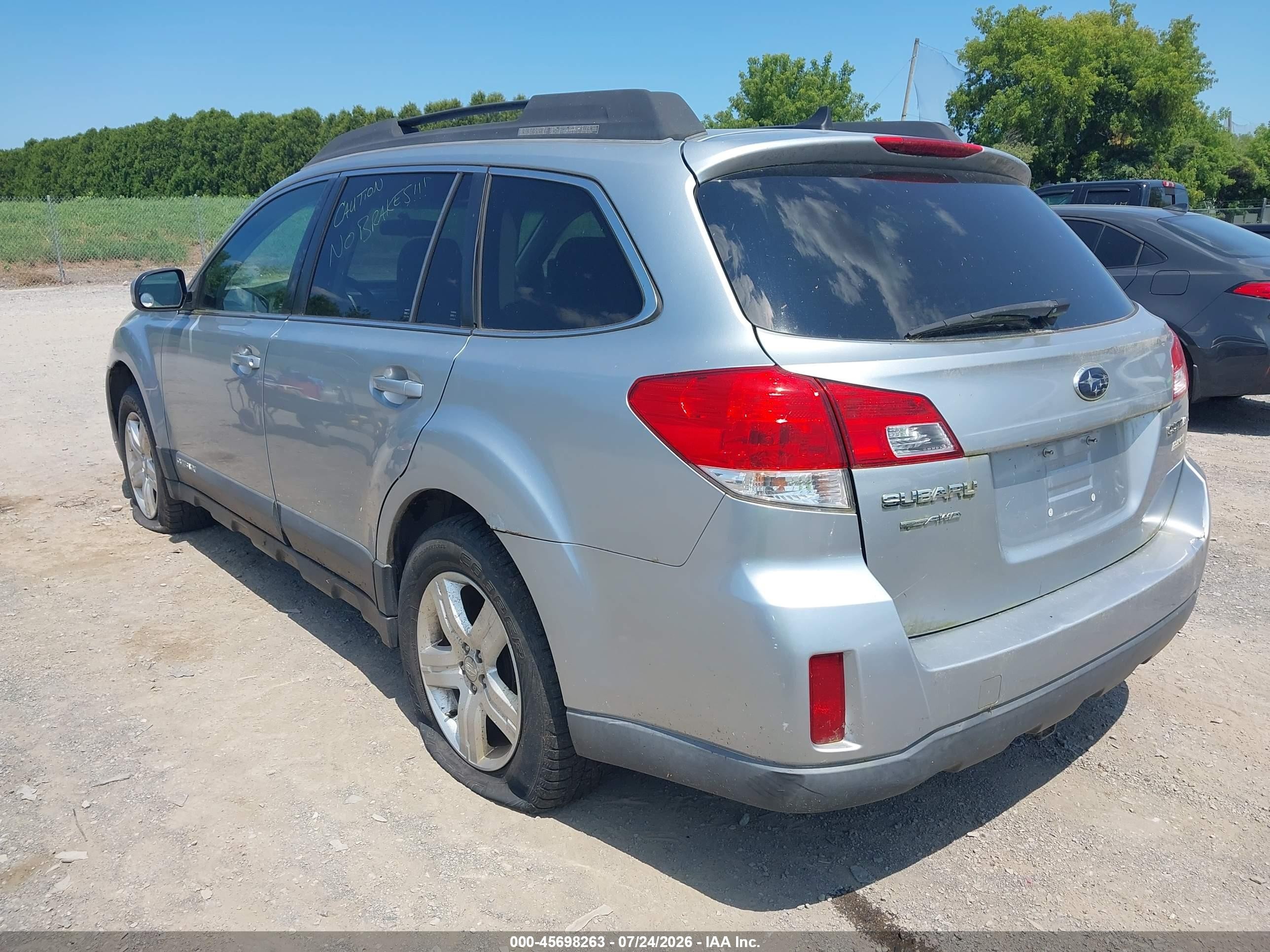 2012 Subaru Outback 2.5i Limited Серебряный vin: 4S4BRBJC4C3255607