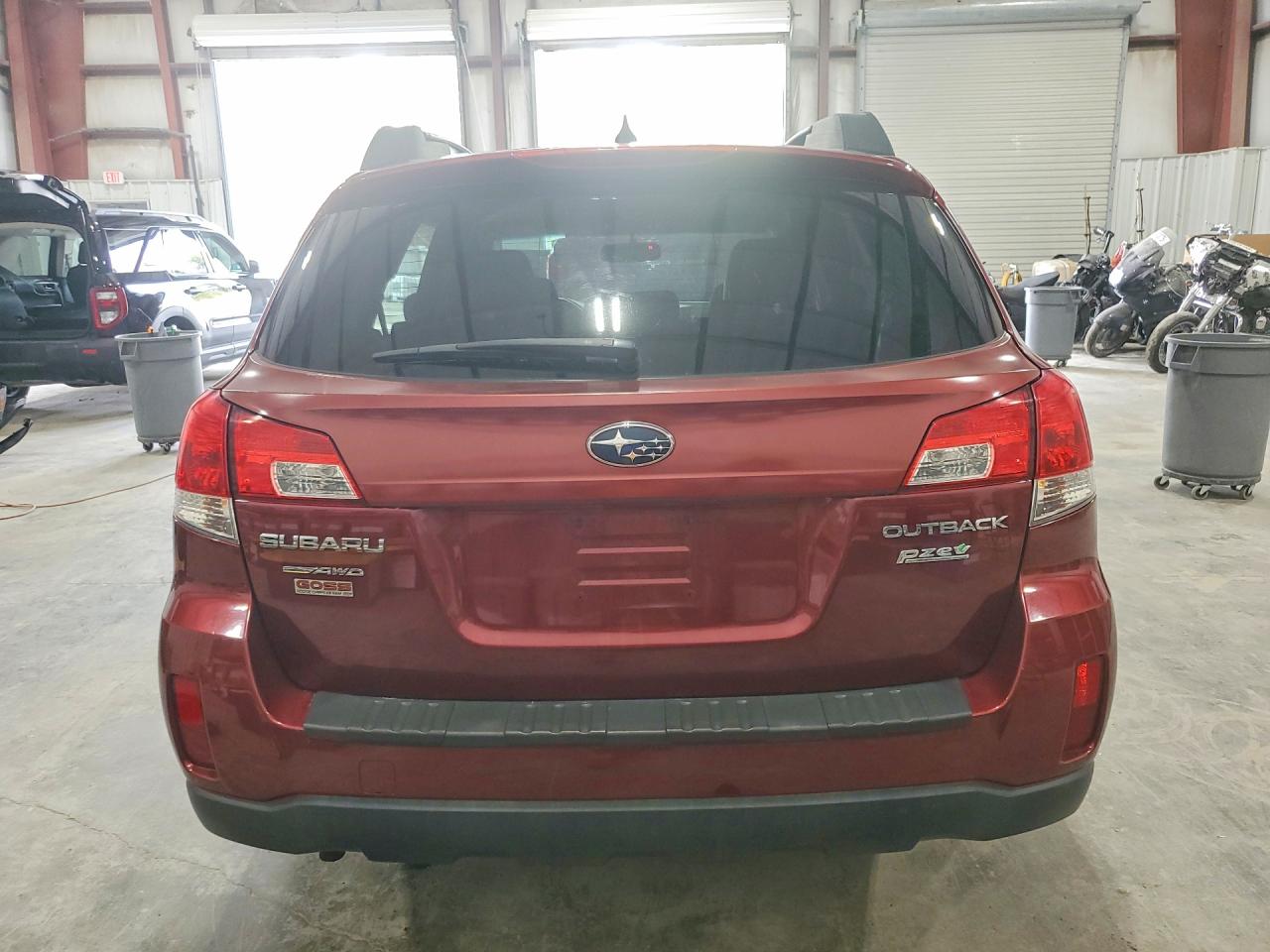 2012 Subaru Outback 2.5i Limited Red vin: 4S4BRBJC4C3271385
