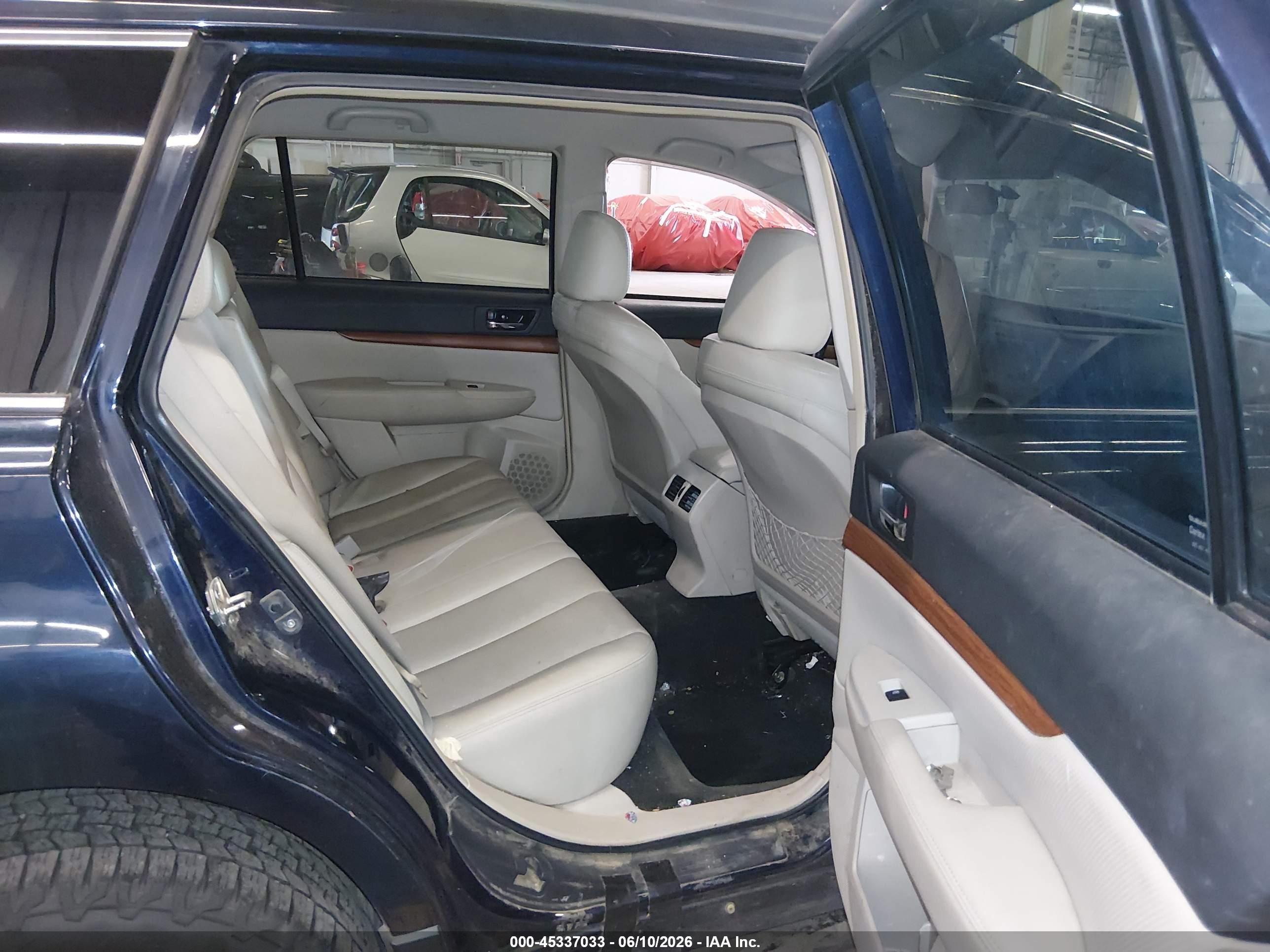 2013 Subaru Outback 2.5i Limited Blue vin: 4S4BRBJC4D3224097