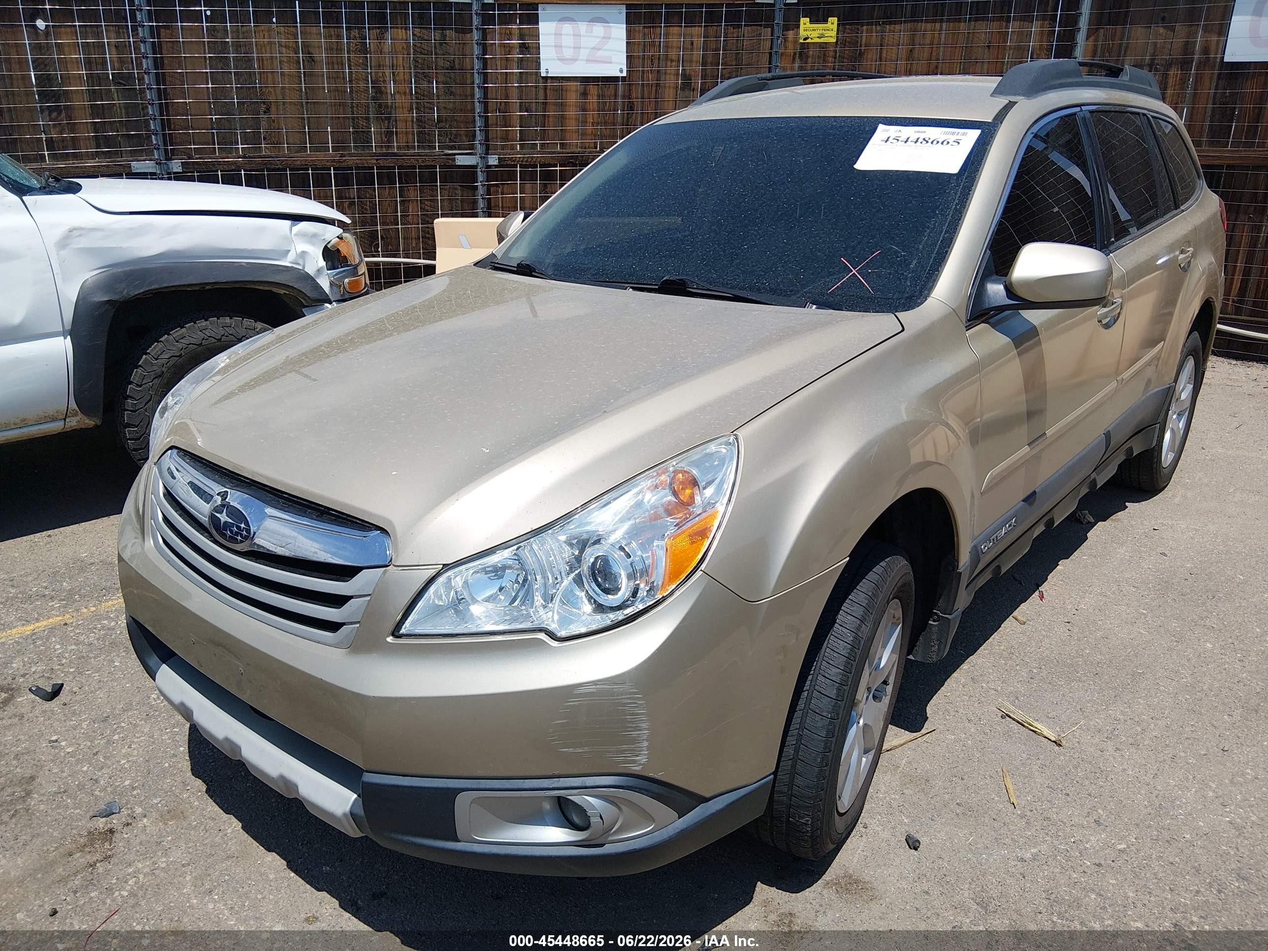 2010 Subaru Outback 2.5i Limited Gold vin: 4S4BRBJC6A3322432
