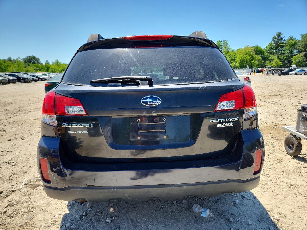 2010 Subaru Outback 2.5i Limited Black vin: 4S4BRBJC6A3368729