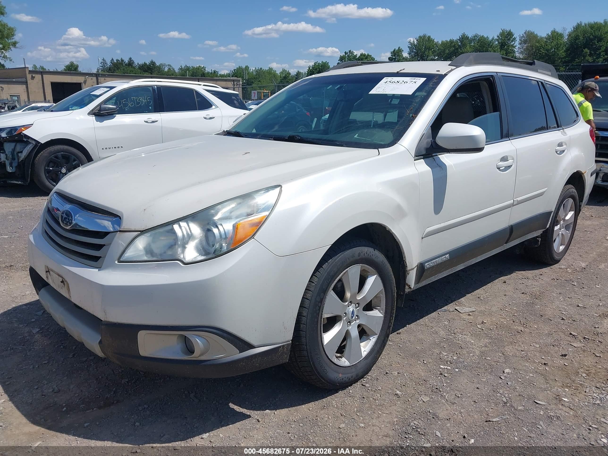 2012 Subaru Outback 2.5i Limited White vin: 4S4BRBJC6C3278502
