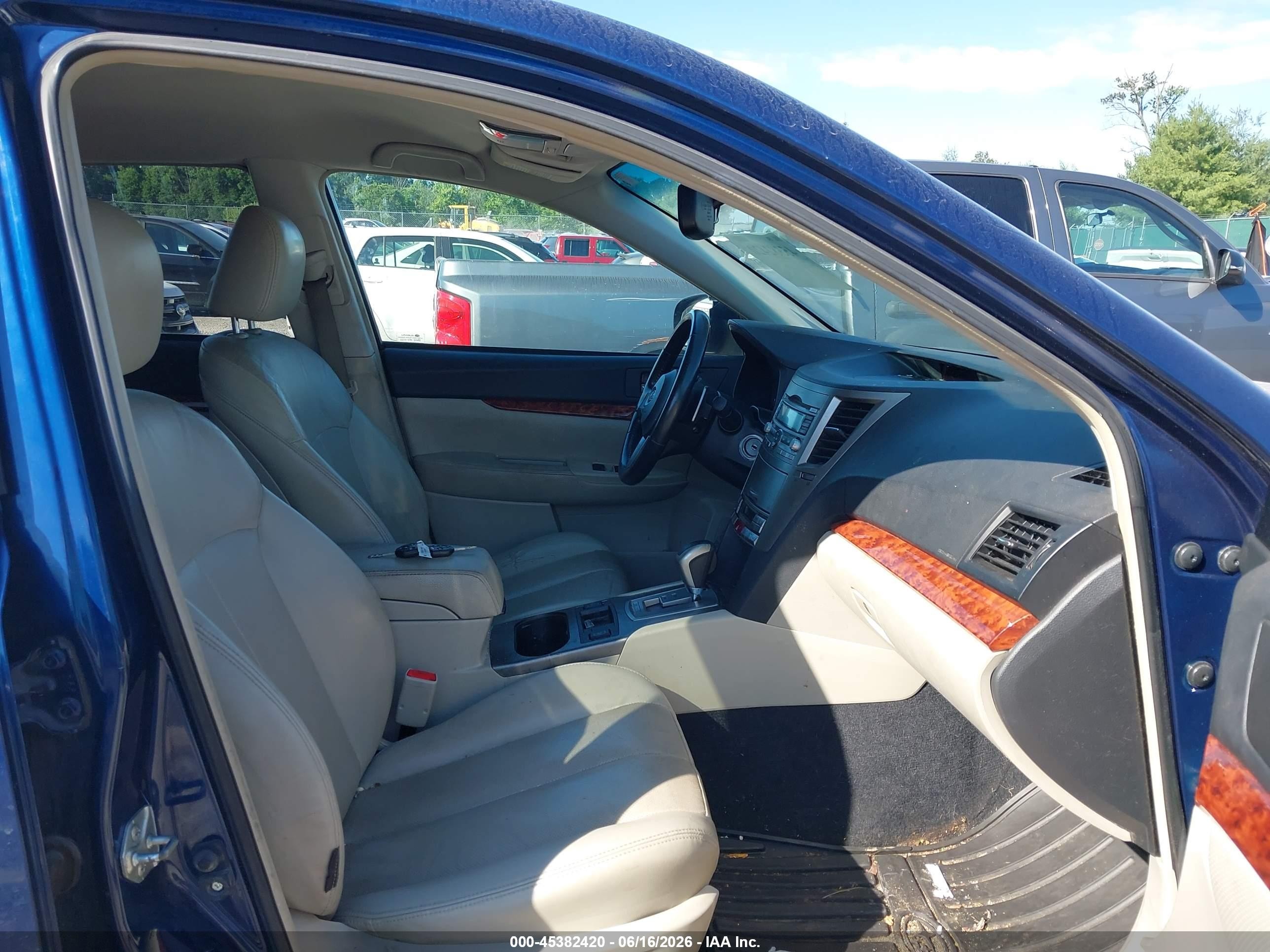 2010 Subaru Outback 2.5i Limited Blue vin: 4S4BRBJC7A3377973