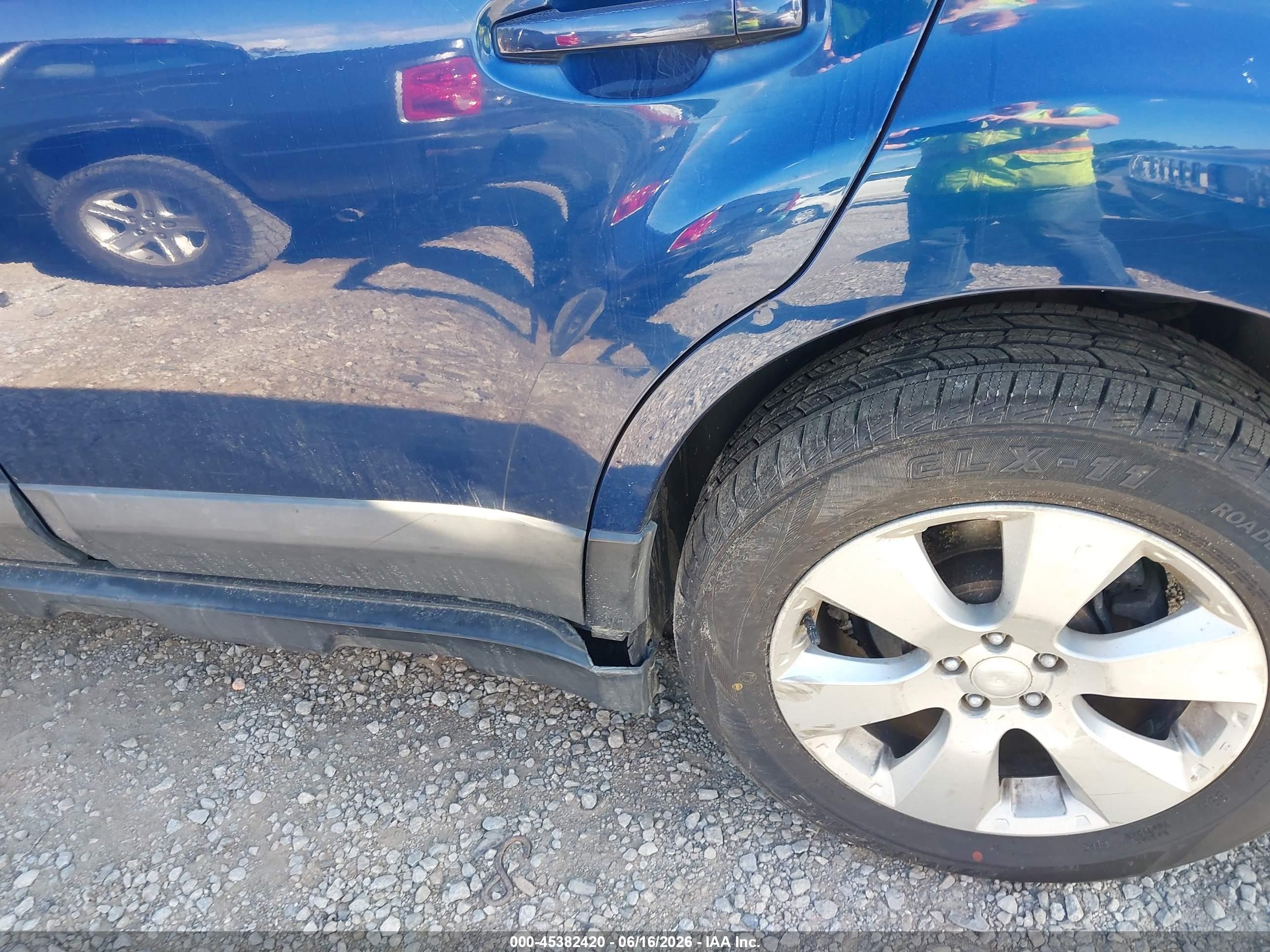 2010 Subaru Outback 2.5i Limited Blue vin: 4S4BRBJC7A3377973
