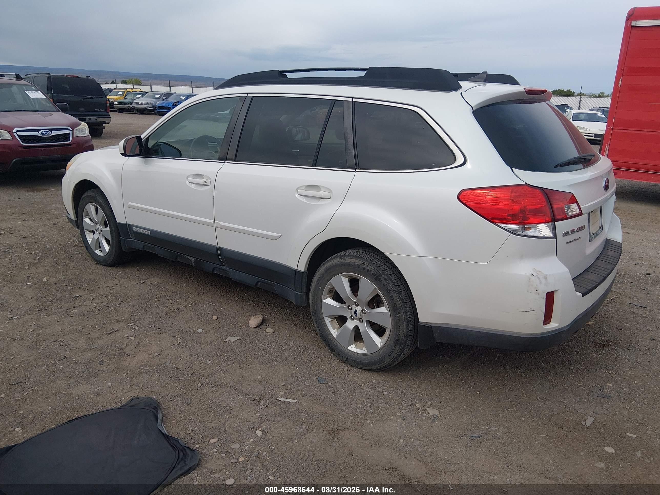 2011 Subaru Outback 2.5i Limited White vin: 4S4BRBJC7B3430933