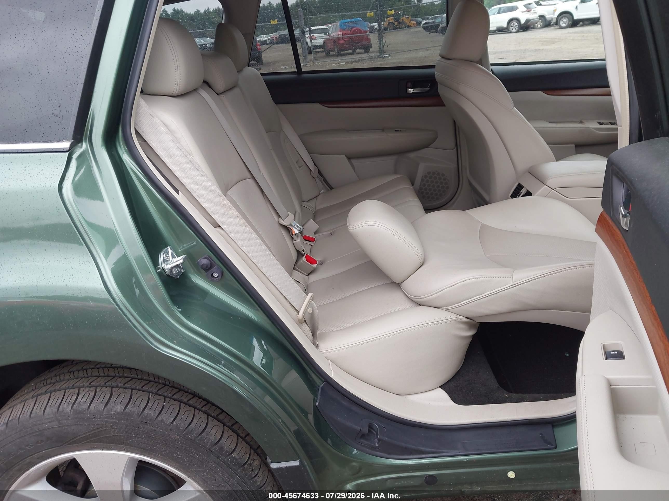 2013 Subaru Outback 2.5i Limited Green vin: 4S4BRBJC8D3297893
