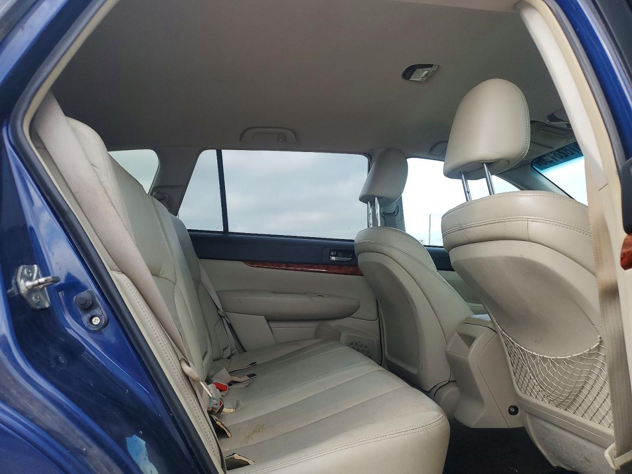 2011 Subaru Outback 2.5i Limited Blue vin: 4S4BRBJCXB3411647
