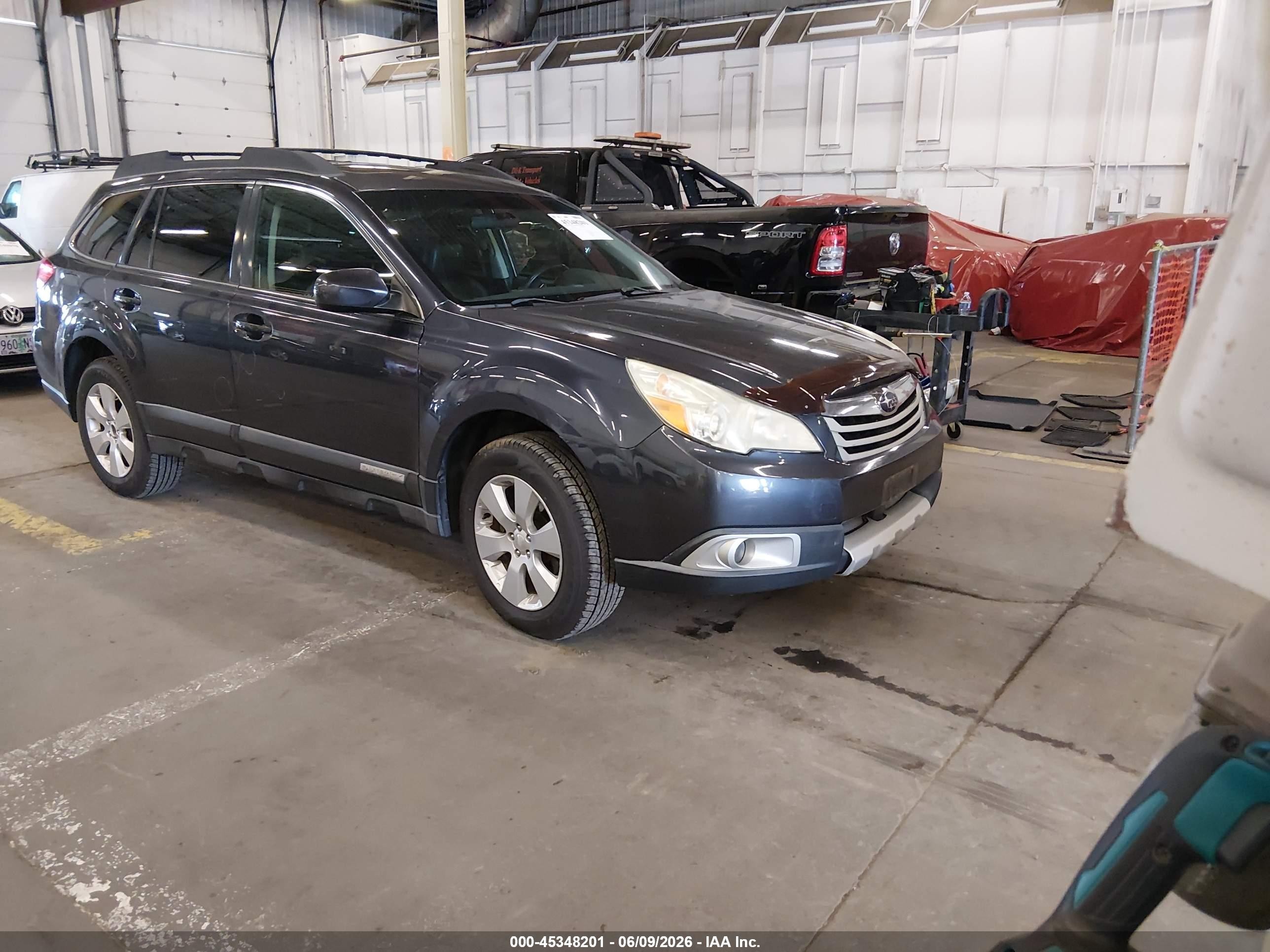 2010 Subaru Outback 2.5i Limited Gray vin: 4S4BRBKC0A3348751