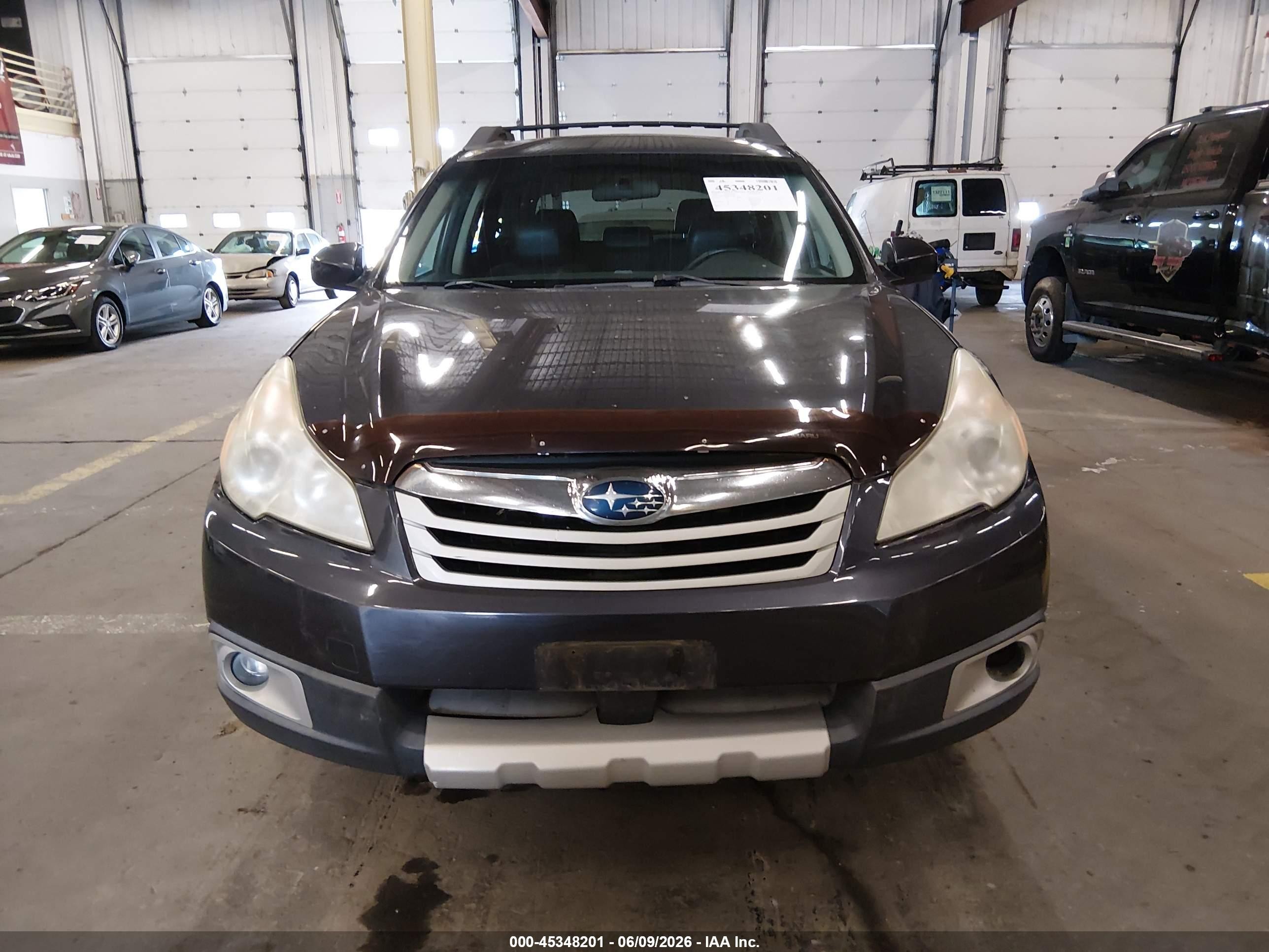 2010 Subaru Outback 2.5i Limited Gray vin: 4S4BRBKC0A3348751