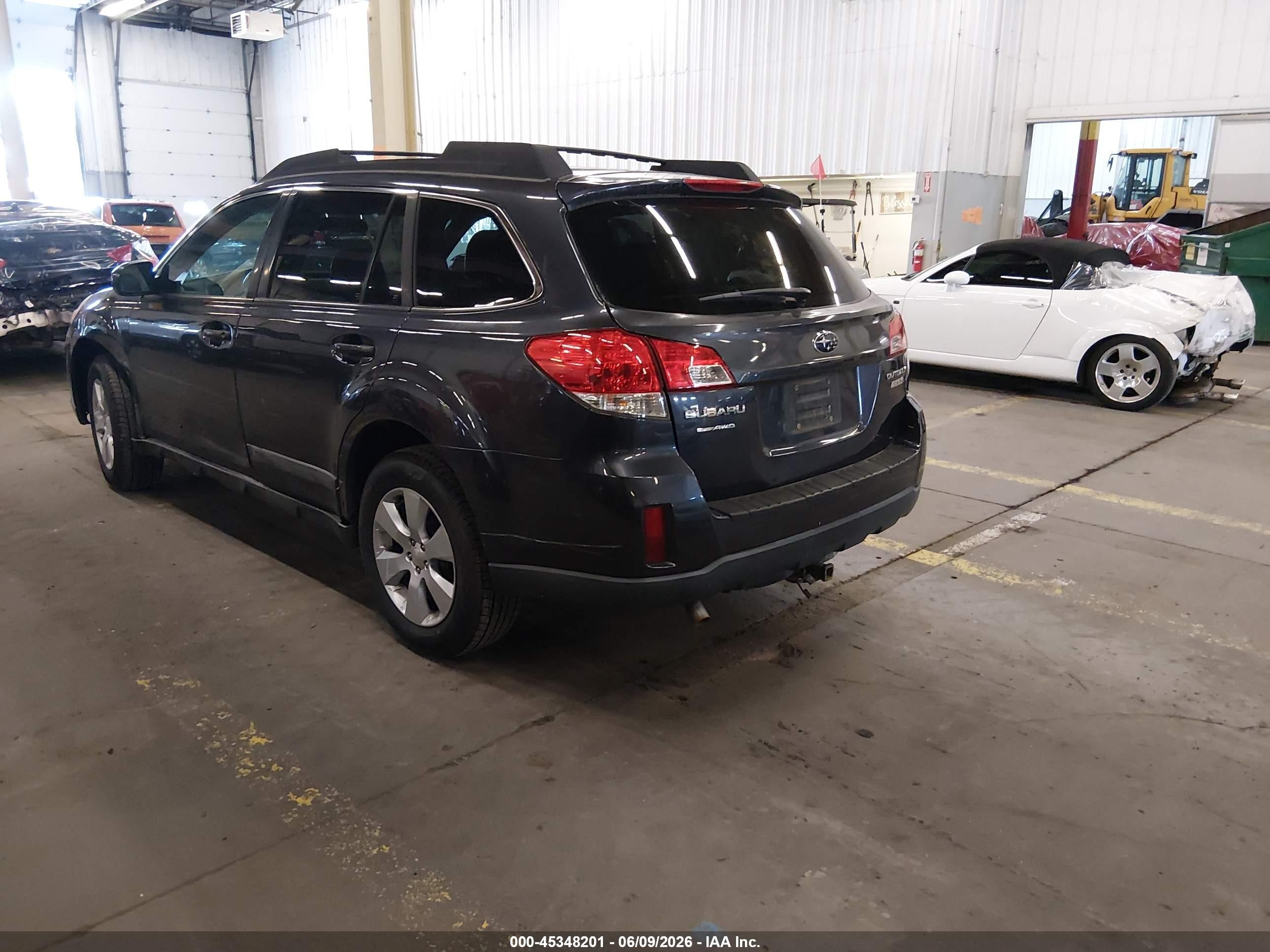 2010 Subaru Outback 2.5i Limited Gray vin: 4S4BRBKC0A3348751