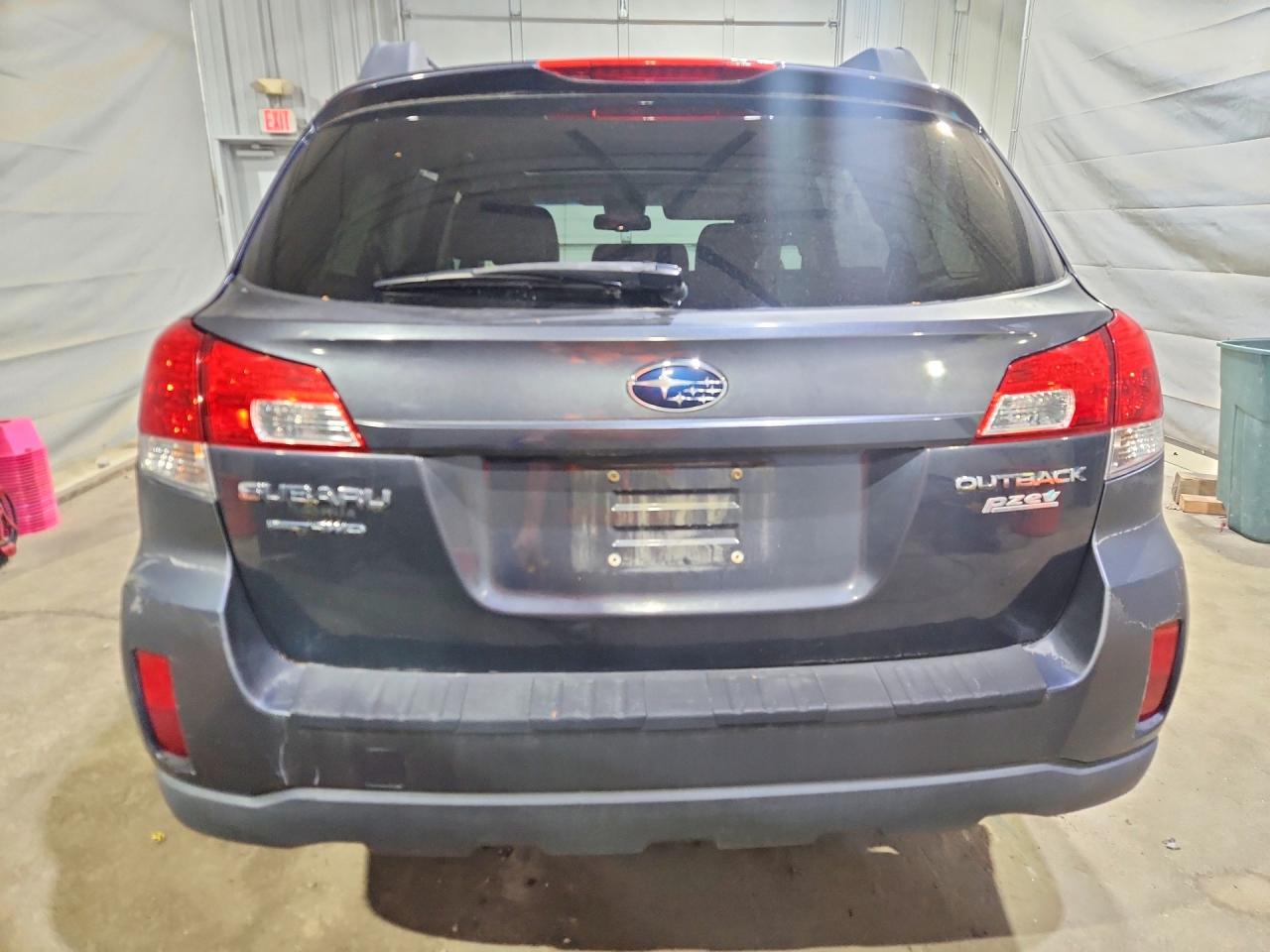 2010 Subaru Outback 2.5i Limited Gray vin: 4S4BRBKC0A3371382