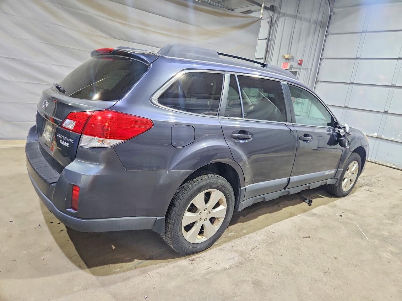 2010 Subaru Outback 2.5i Limited Gray vin: 4S4BRBKC0A3371382