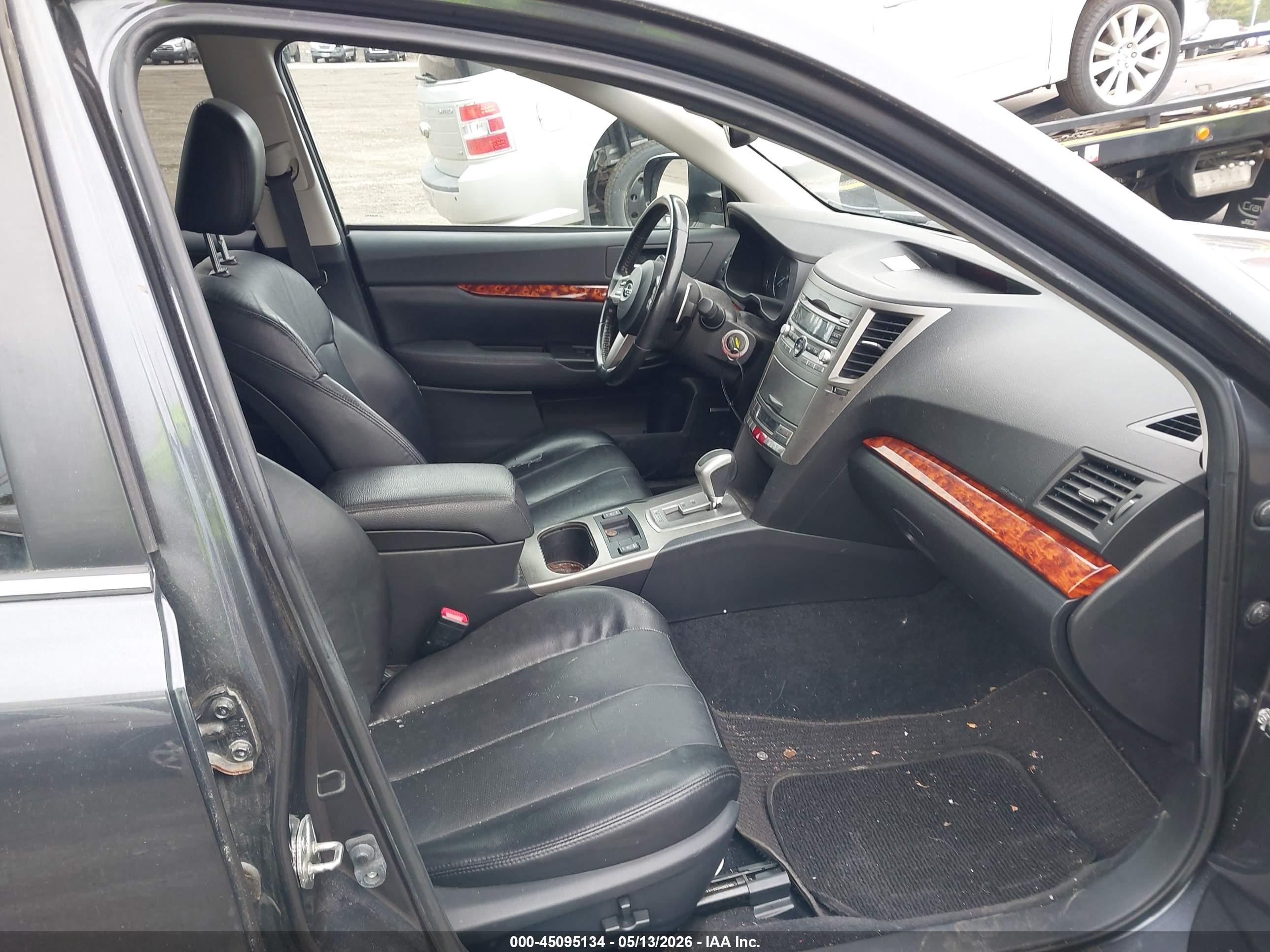 2011 Subaru Outback 2.5i Limited Black vin: 4S4BRBKC0B3353420