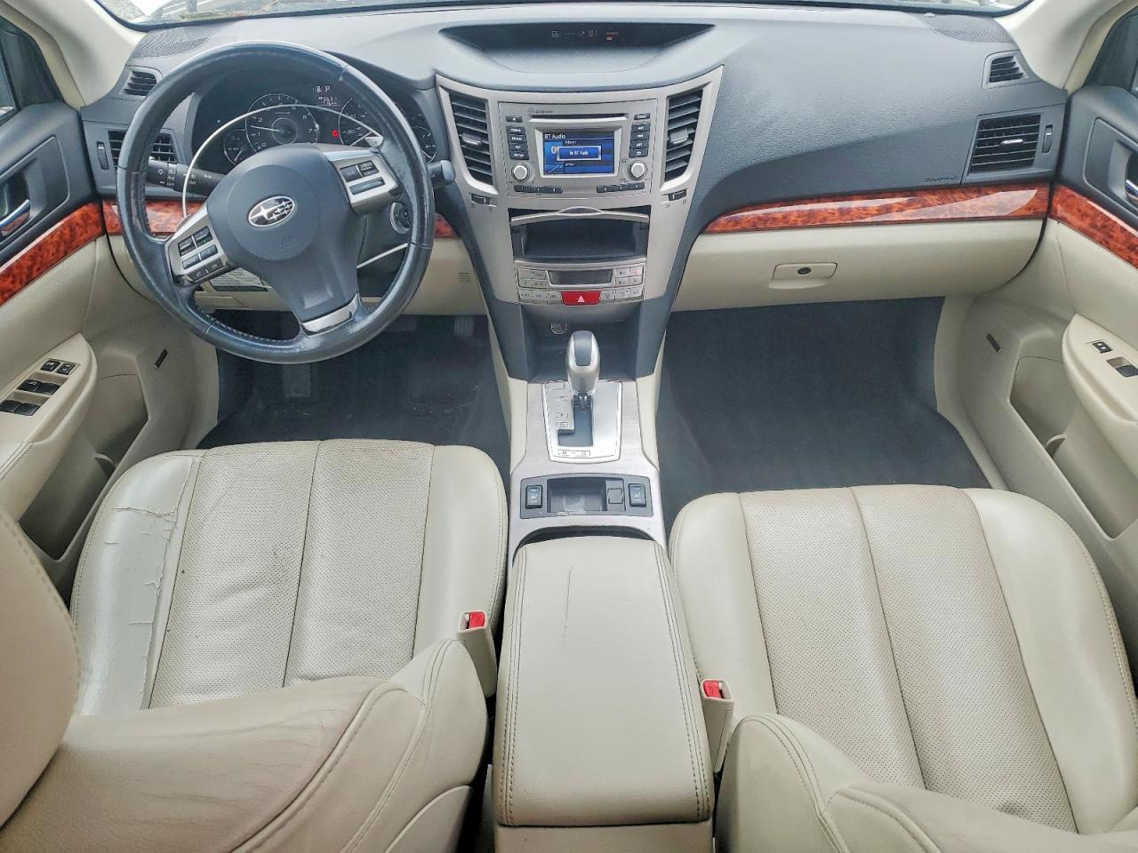 2012 Subaru Outback 2.5i Limited White vin: 4S4BRBKC0C3201798