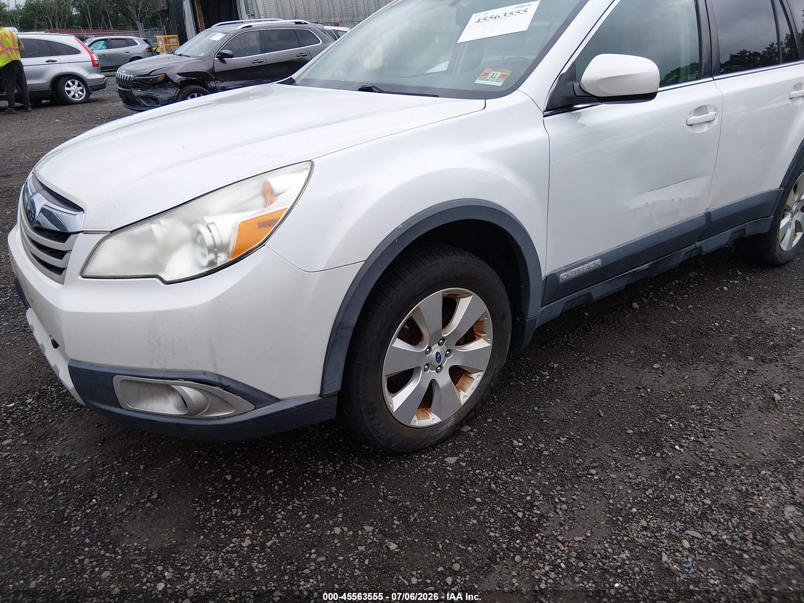 2012 Subaru Outback 2.5i Limited Белый vin: 4S4BRBKC0C3214048