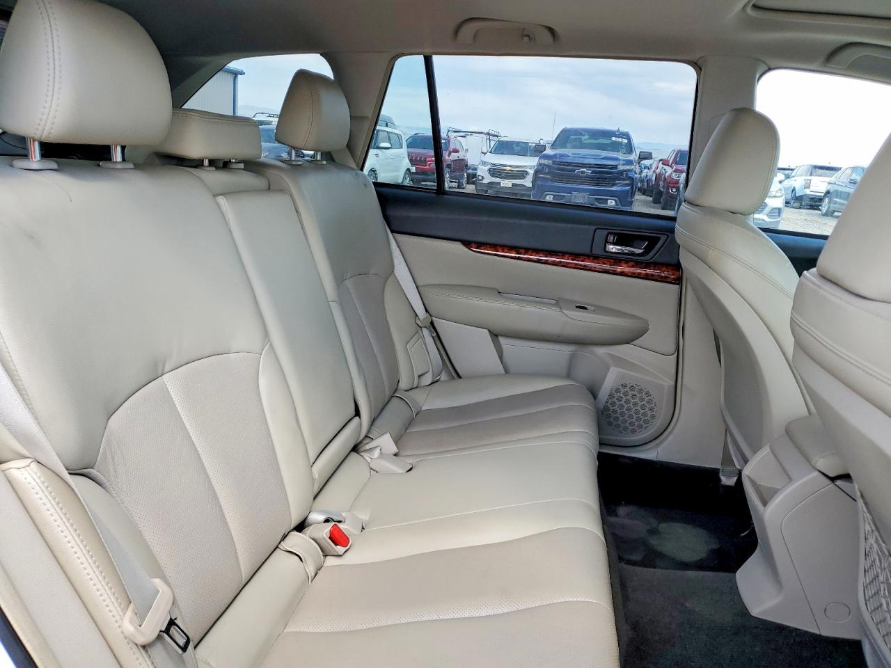 2012 Subaru Outback 2.5i Limited Белый vin: 4S4BRBKC0C3234073