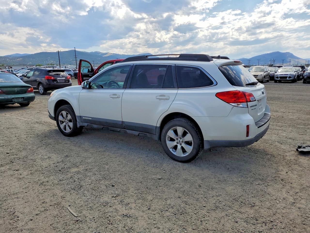 2012 Subaru Outback 2.5i Limited Белый vin: 4S4BRBKC0C3234073
