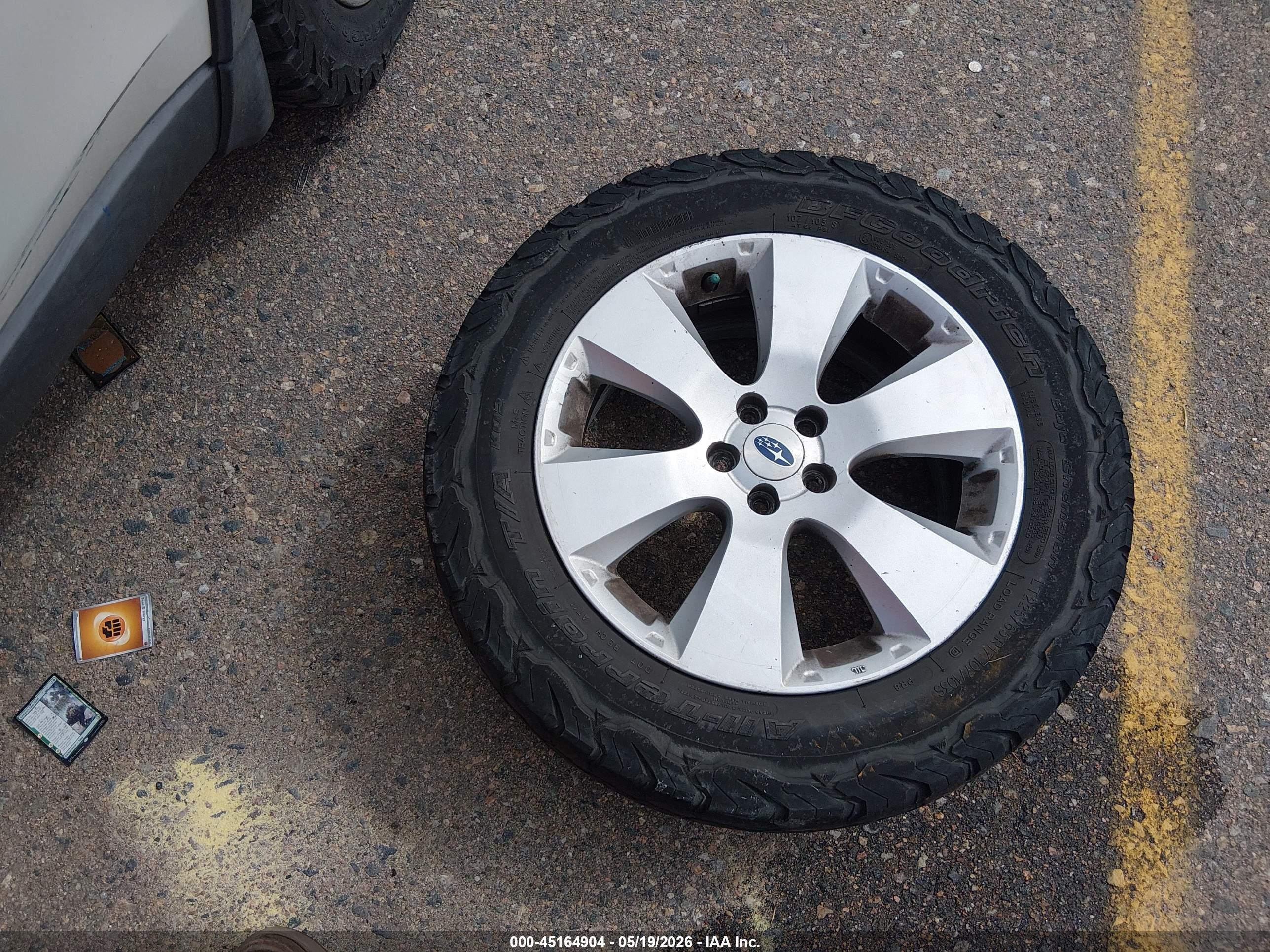 2012 Subaru Outback 2.5i Limited White vin: 4S4BRBKC0C3270720