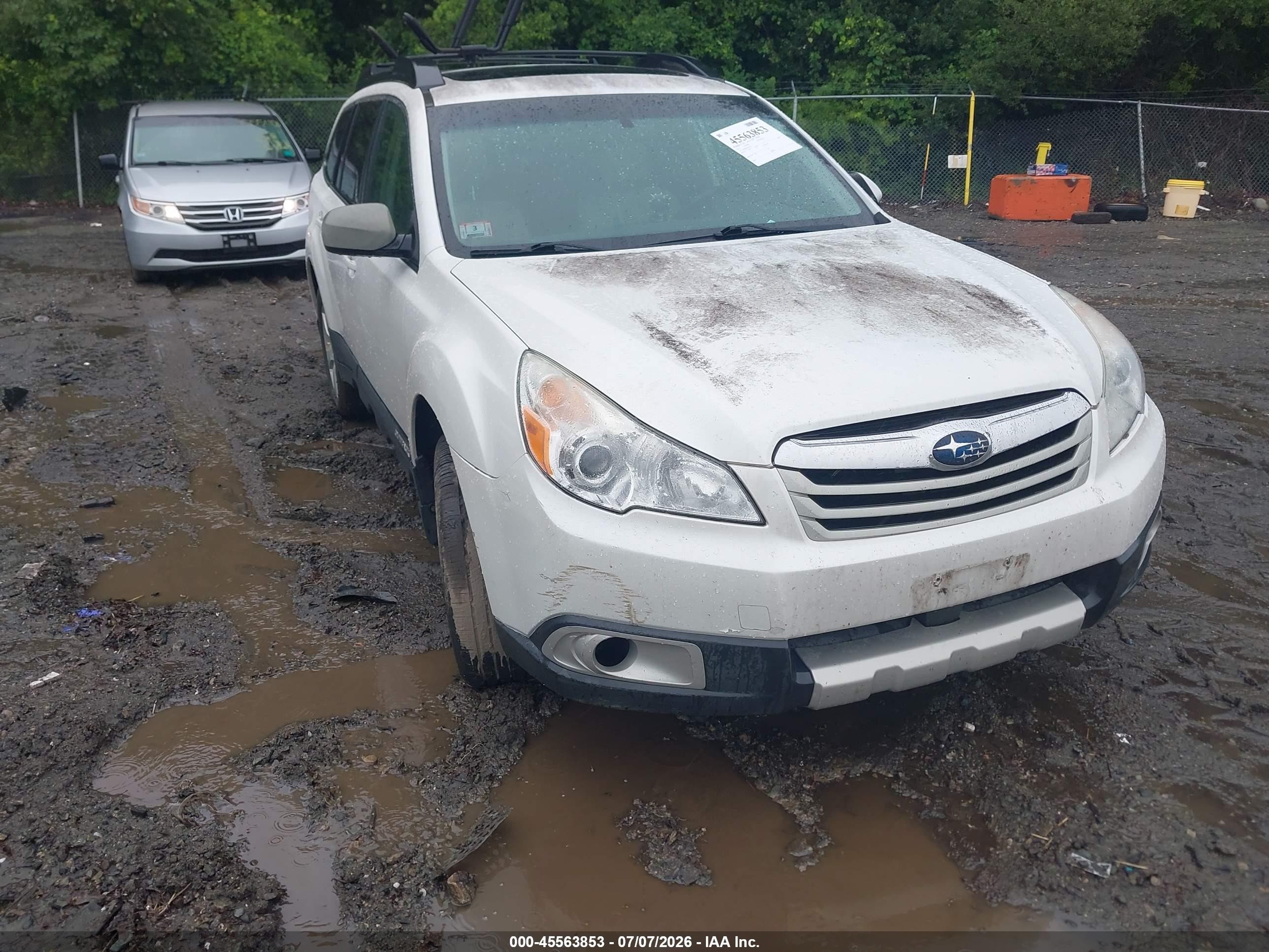 2012 Subaru Outback 2.5i Limited White vin: 4S4BRBKC0C3282754