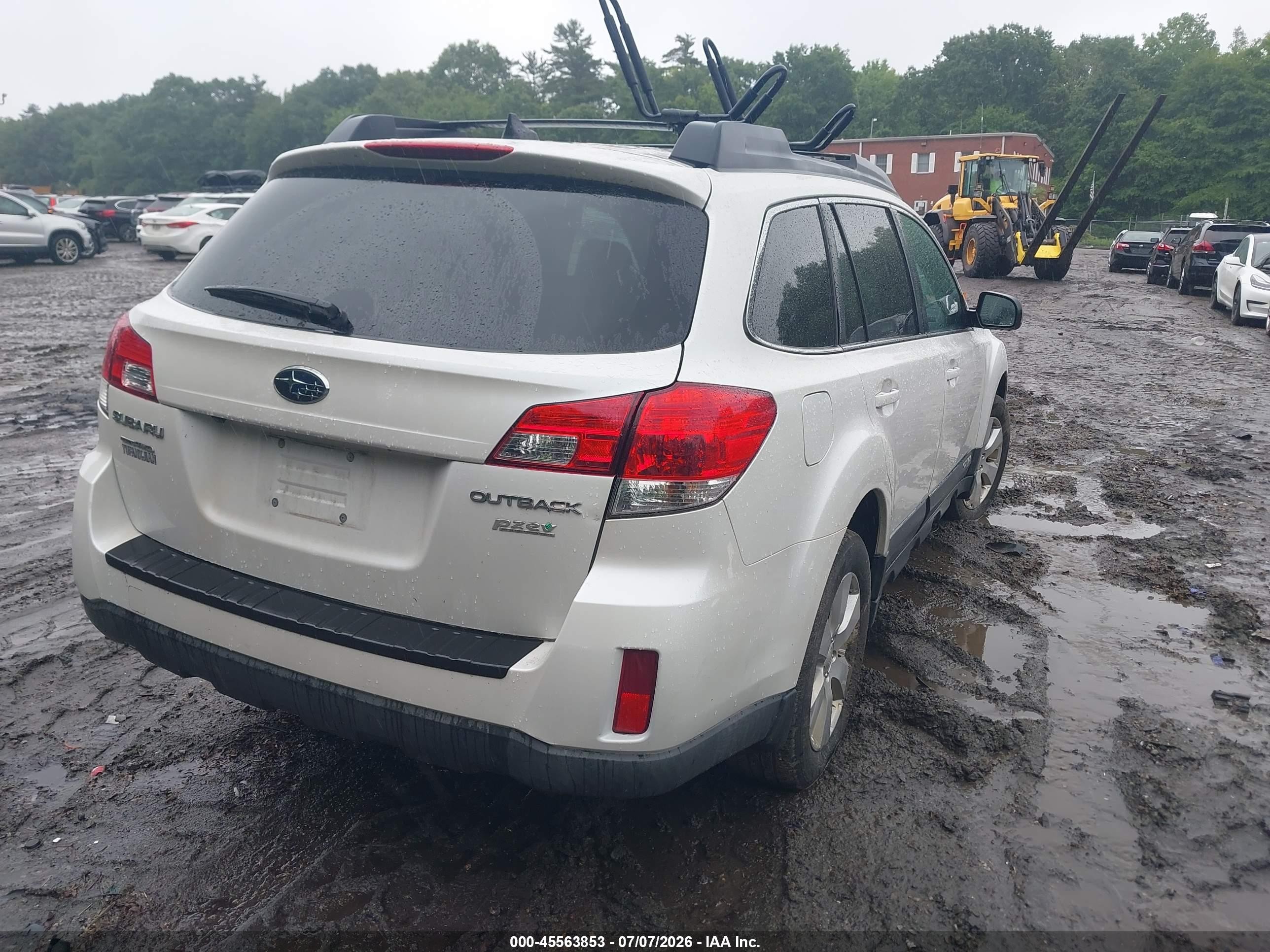 2012 Subaru Outback 2.5i Limited White vin: 4S4BRBKC0C3282754