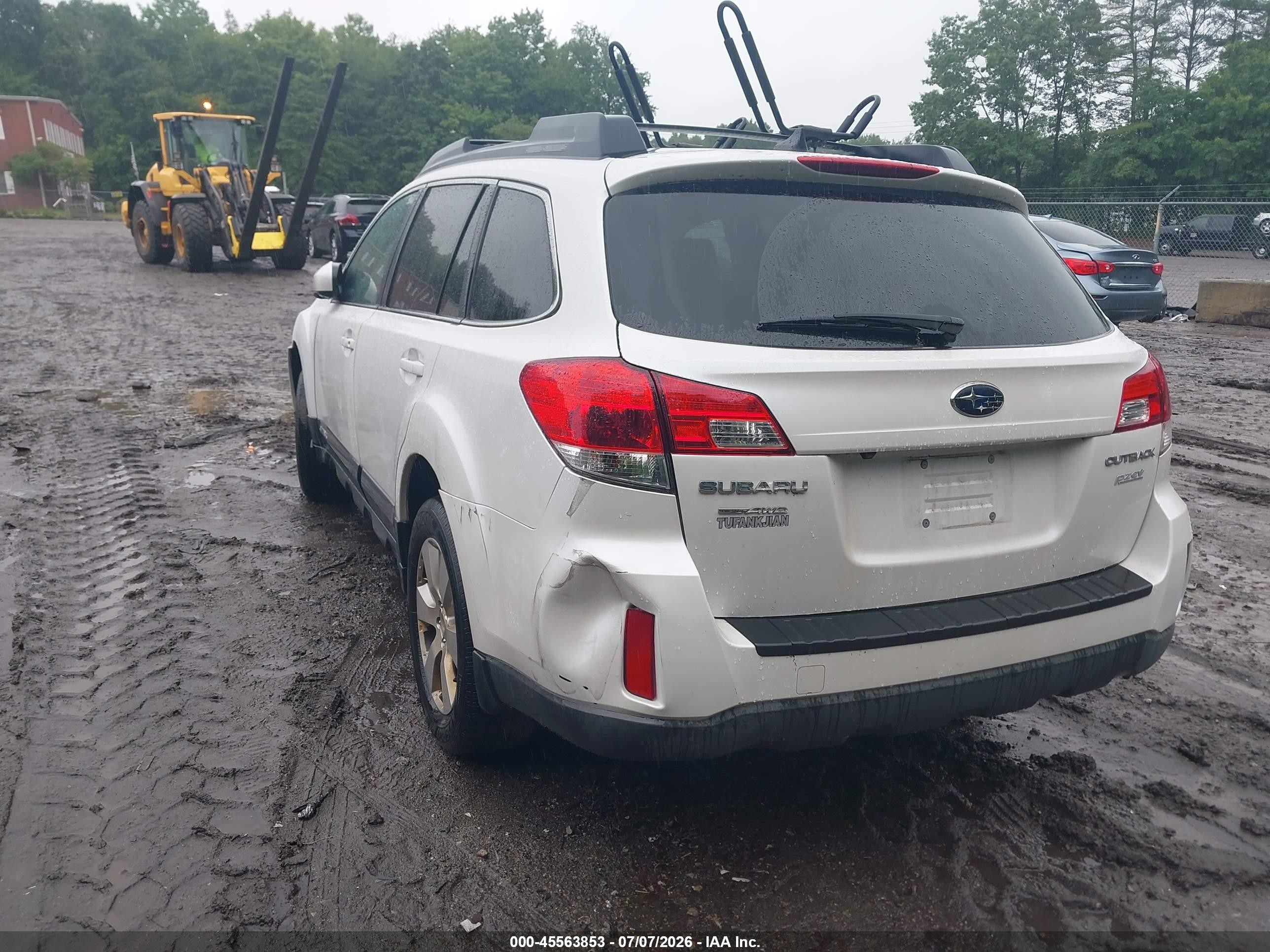 2012 Subaru Outback 2.5i Limited White vin: 4S4BRBKC0C3282754