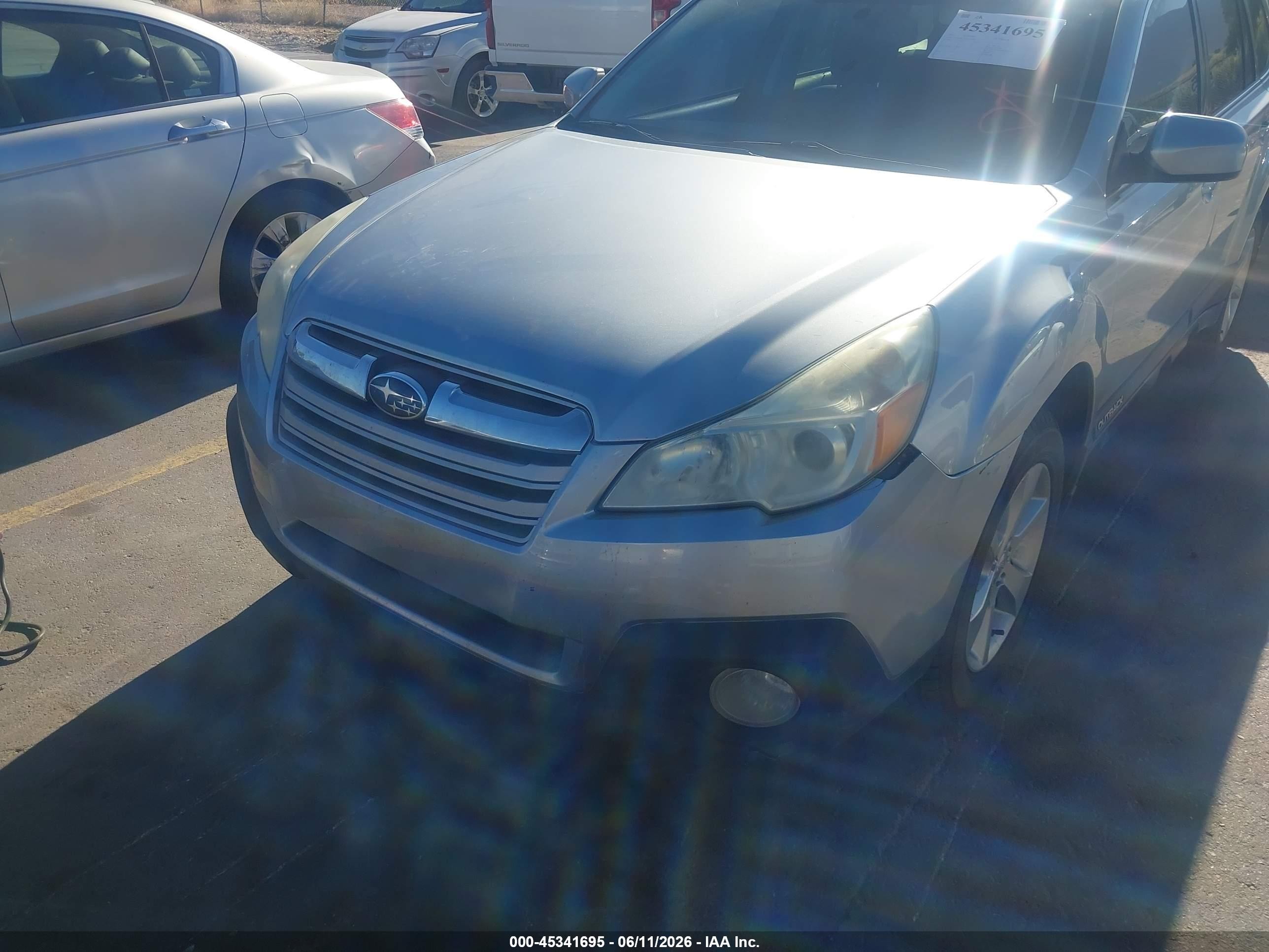 2013 Subaru Outback 2.5i Limited Черный vin: 4S4BRBKC0D3209840