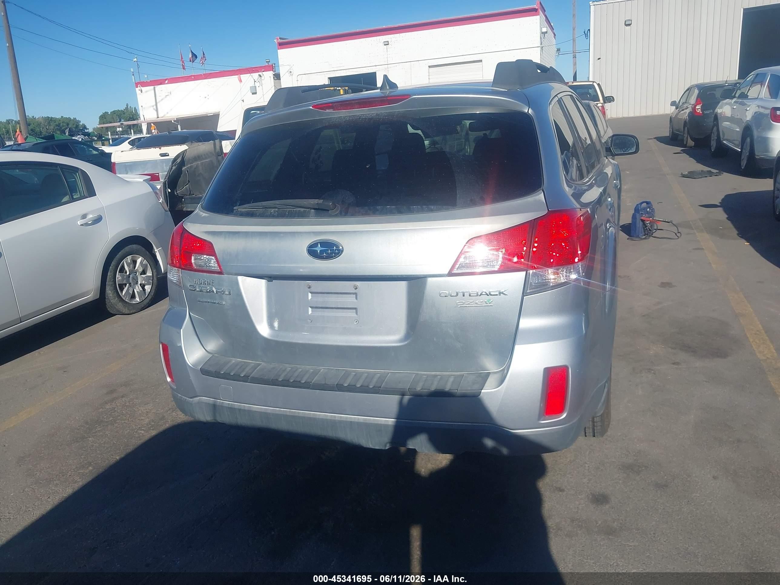 2013 Subaru Outback 2.5i Limited Черный vin: 4S4BRBKC0D3209840