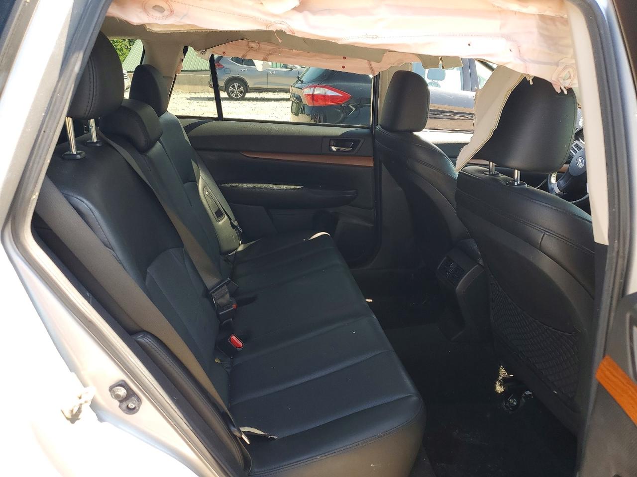 2013 Subaru Outback 2.5i Limited Серебряный vin: 4S4BRBKC0D3213452