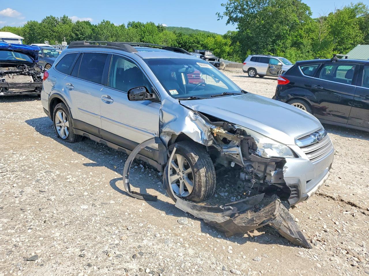 2013 Subaru Outback 2.5i Limited Серебряный vin: 4S4BRBKC0D3213452