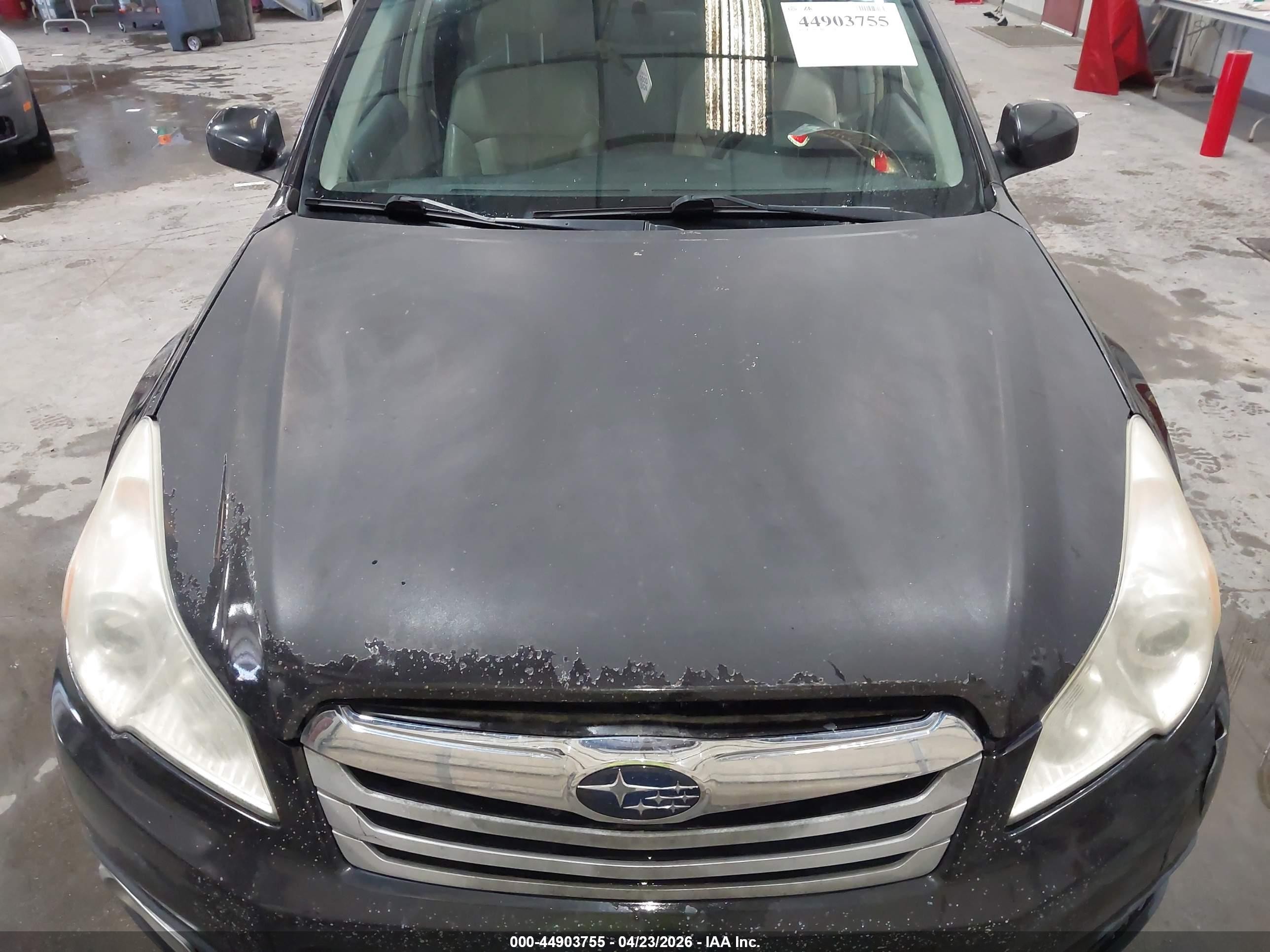 2010 Subaru Outback 2.5i Limited Черный vin: 4S4BRBKC1A3357071