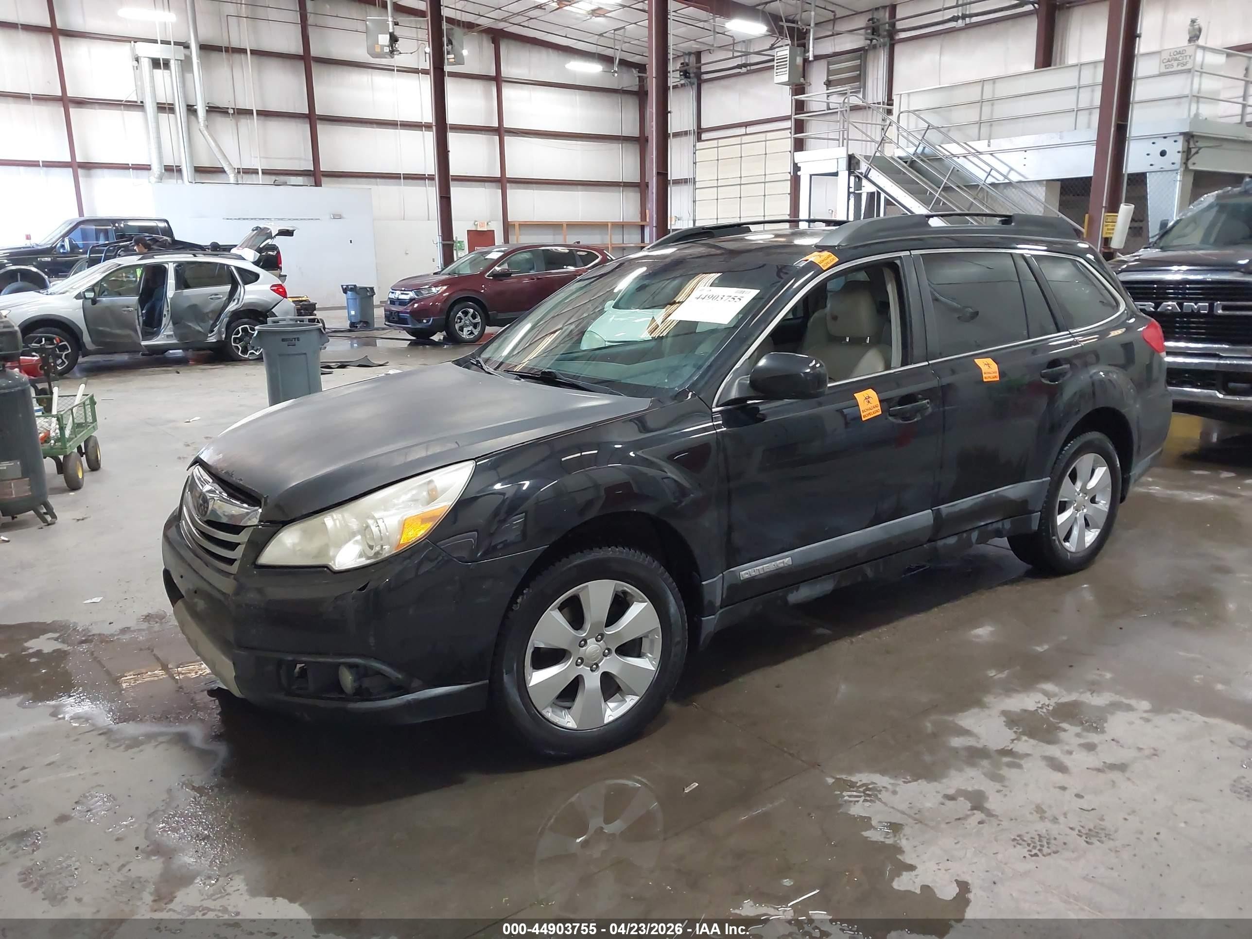 2010 Subaru Outback 2.5i Limited Черный vin: 4S4BRBKC1A3357071