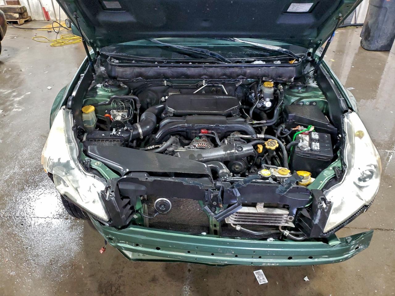 2010 Subaru Outback 2.5i Limited Green vin: 4S4BRBKC1A3386358
